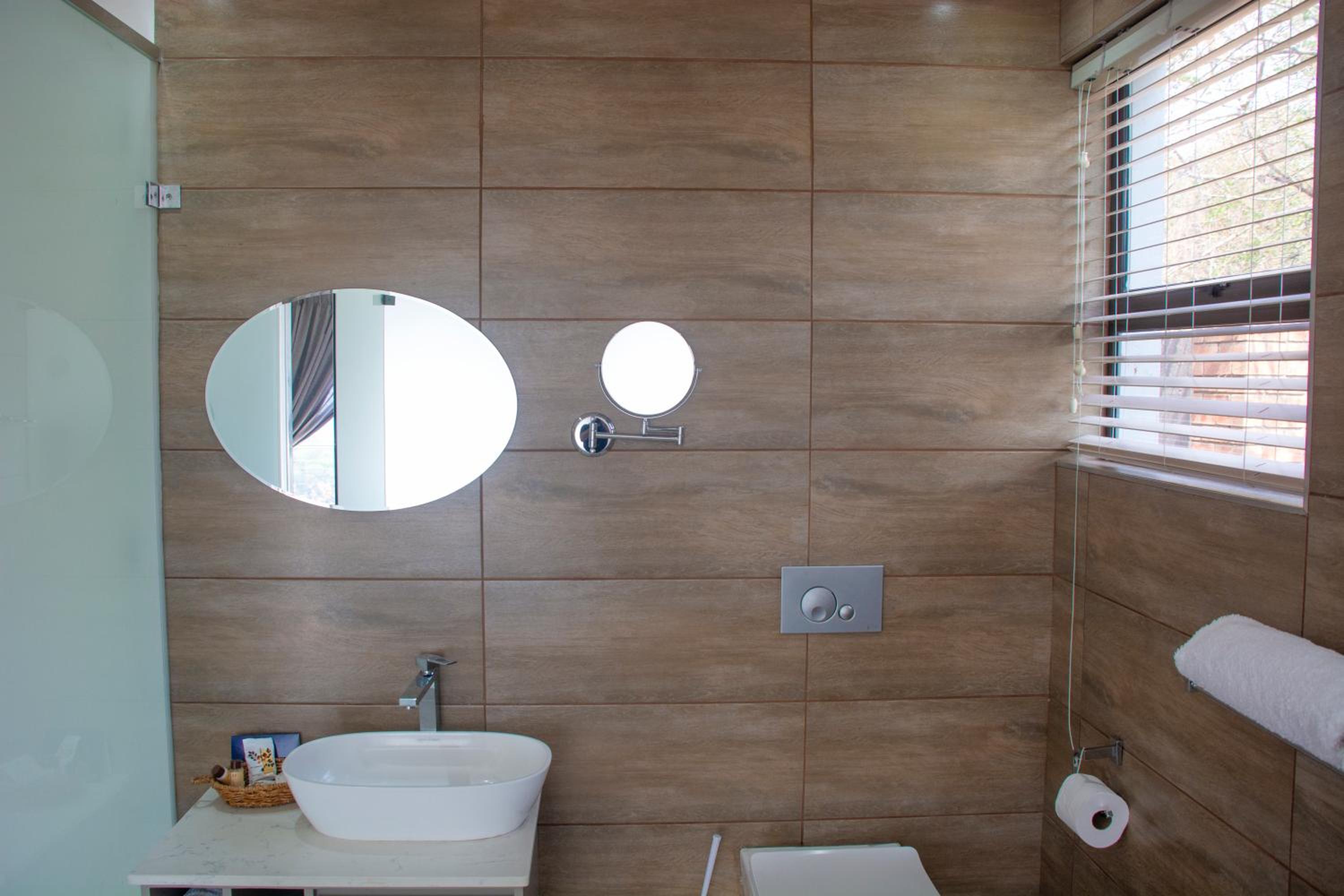 Three-Bedroom Villa - Photo 19