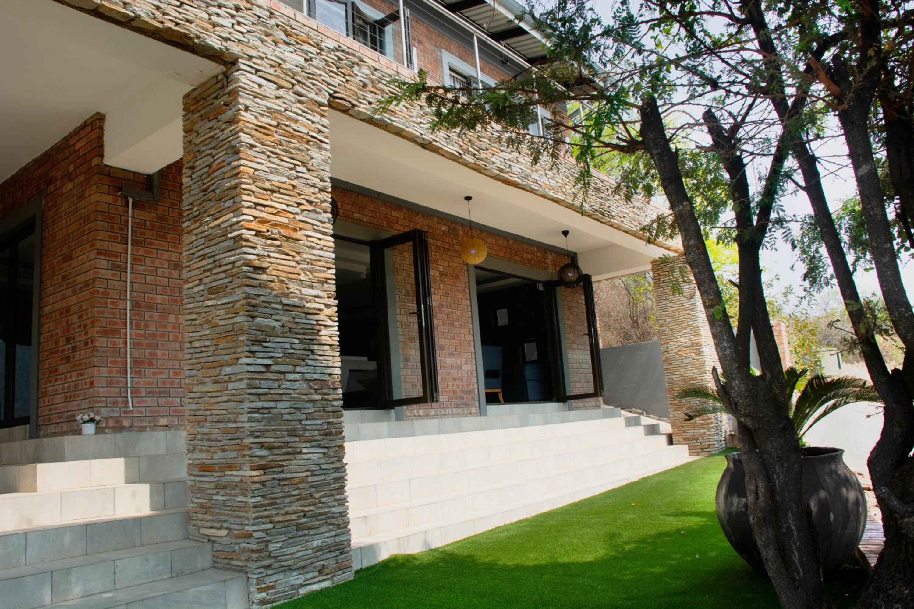 Three-Bedroom Villa - Photo 26