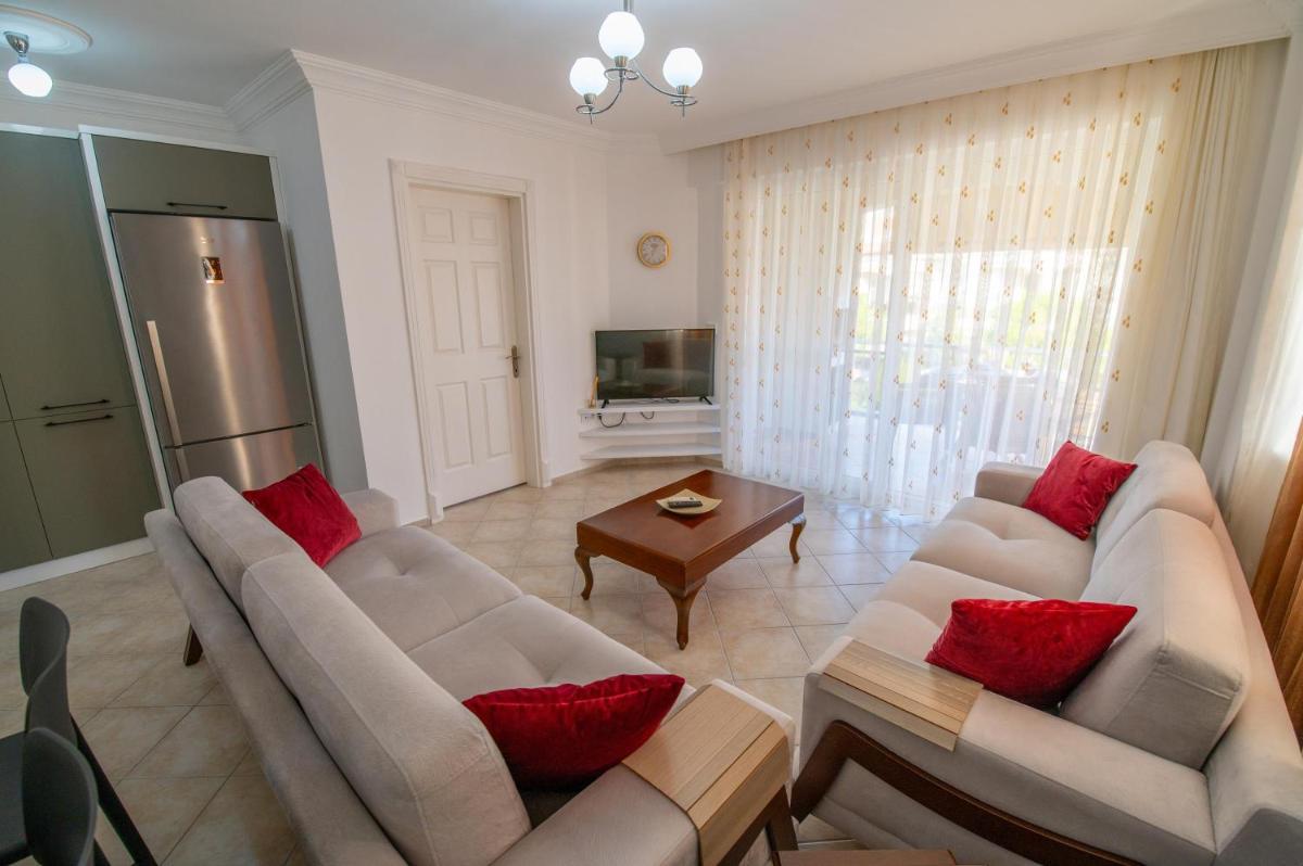 Three-Bedroom Apartment - Photo 26