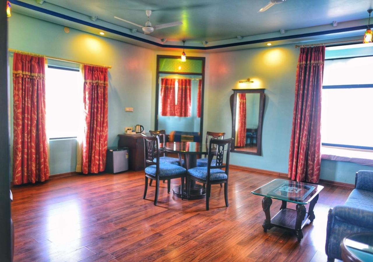 Palace Suite photo 3