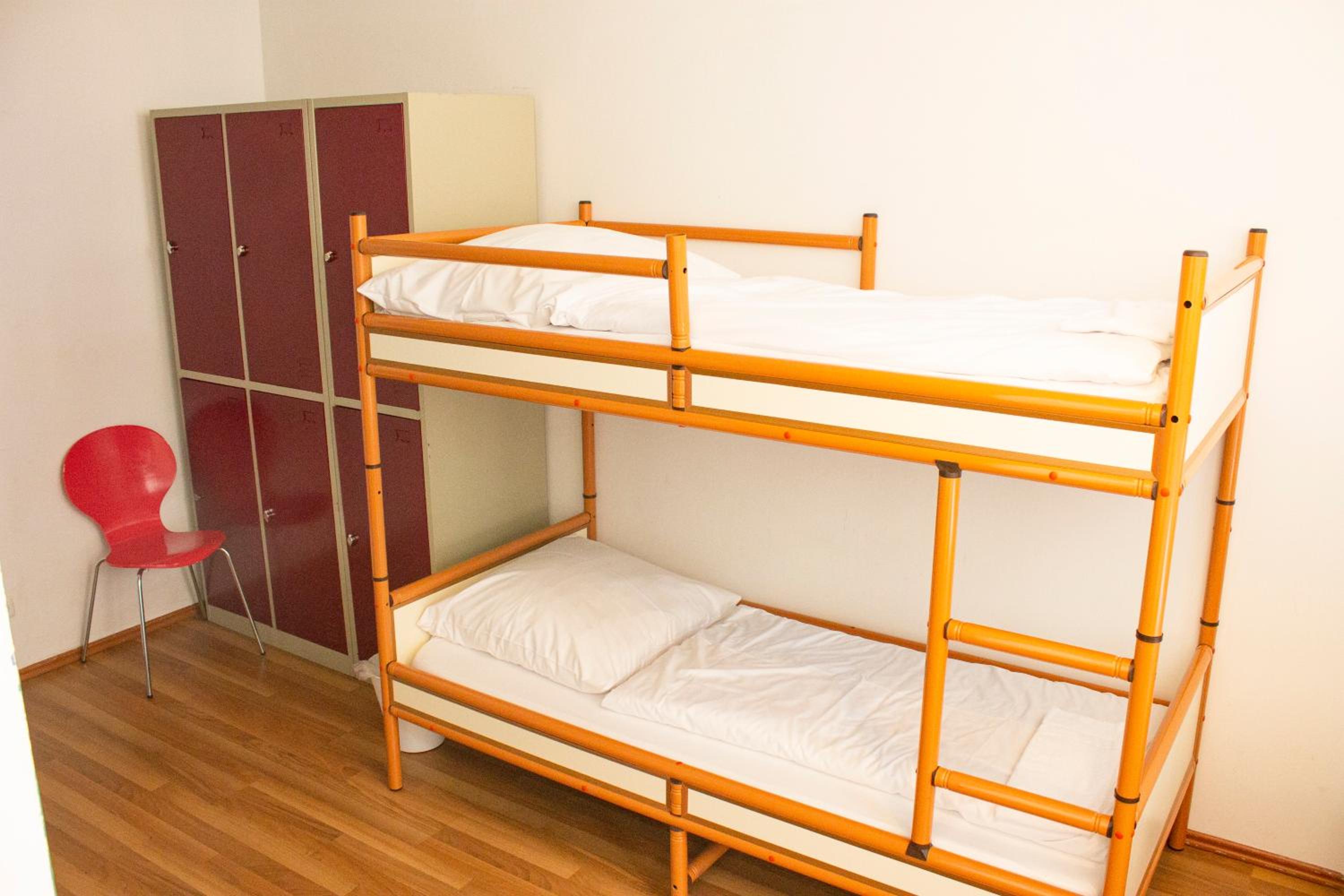 Single Bed in Mixed Dormitory Room (8 people) photo 1