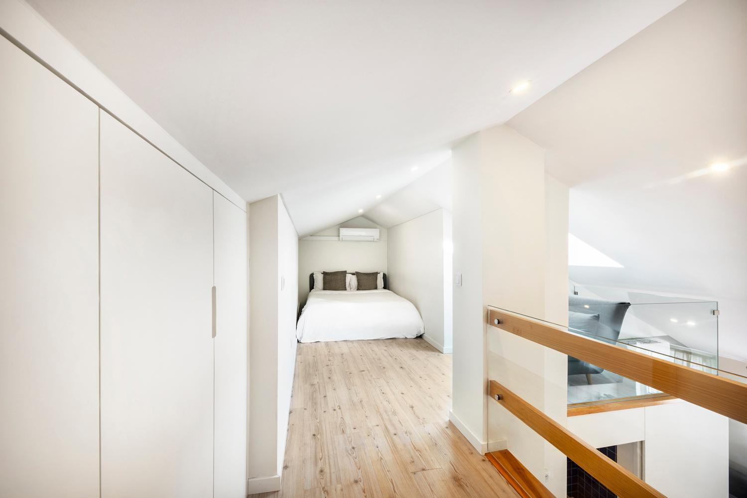 Duplex Suite - Photo 13