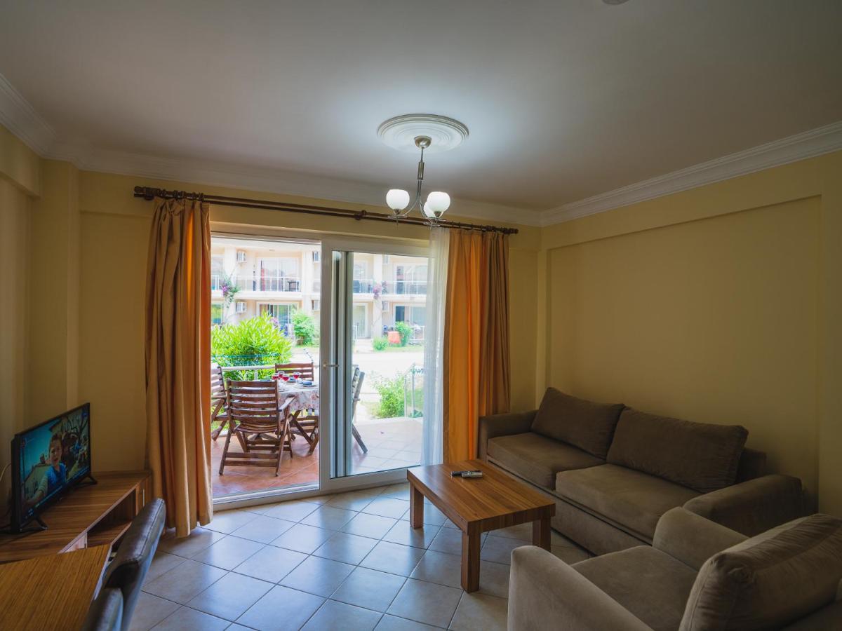 One-Bedroom Apartment - Photo 12