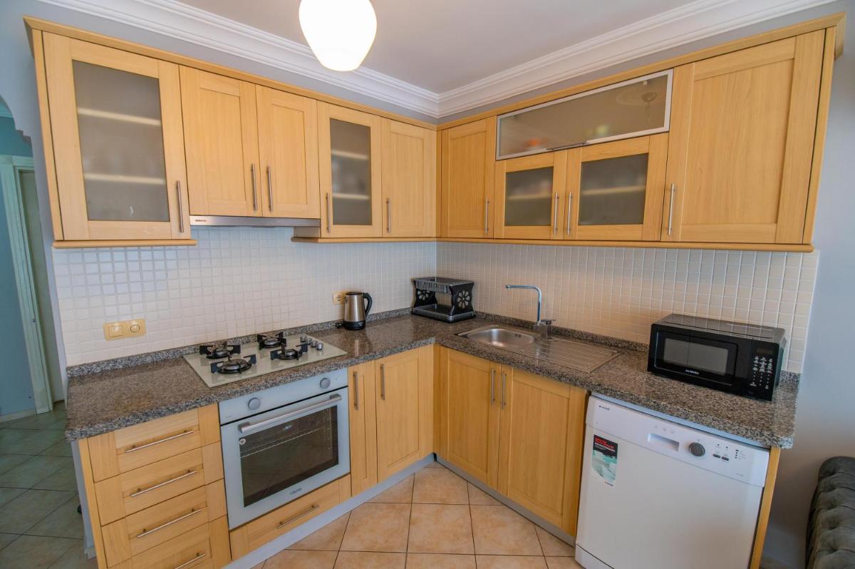 Two-Bedroom Apartment - Photo 4