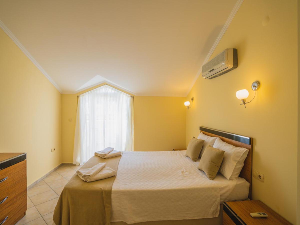 Two-Bedroom Apartment - Photo 19