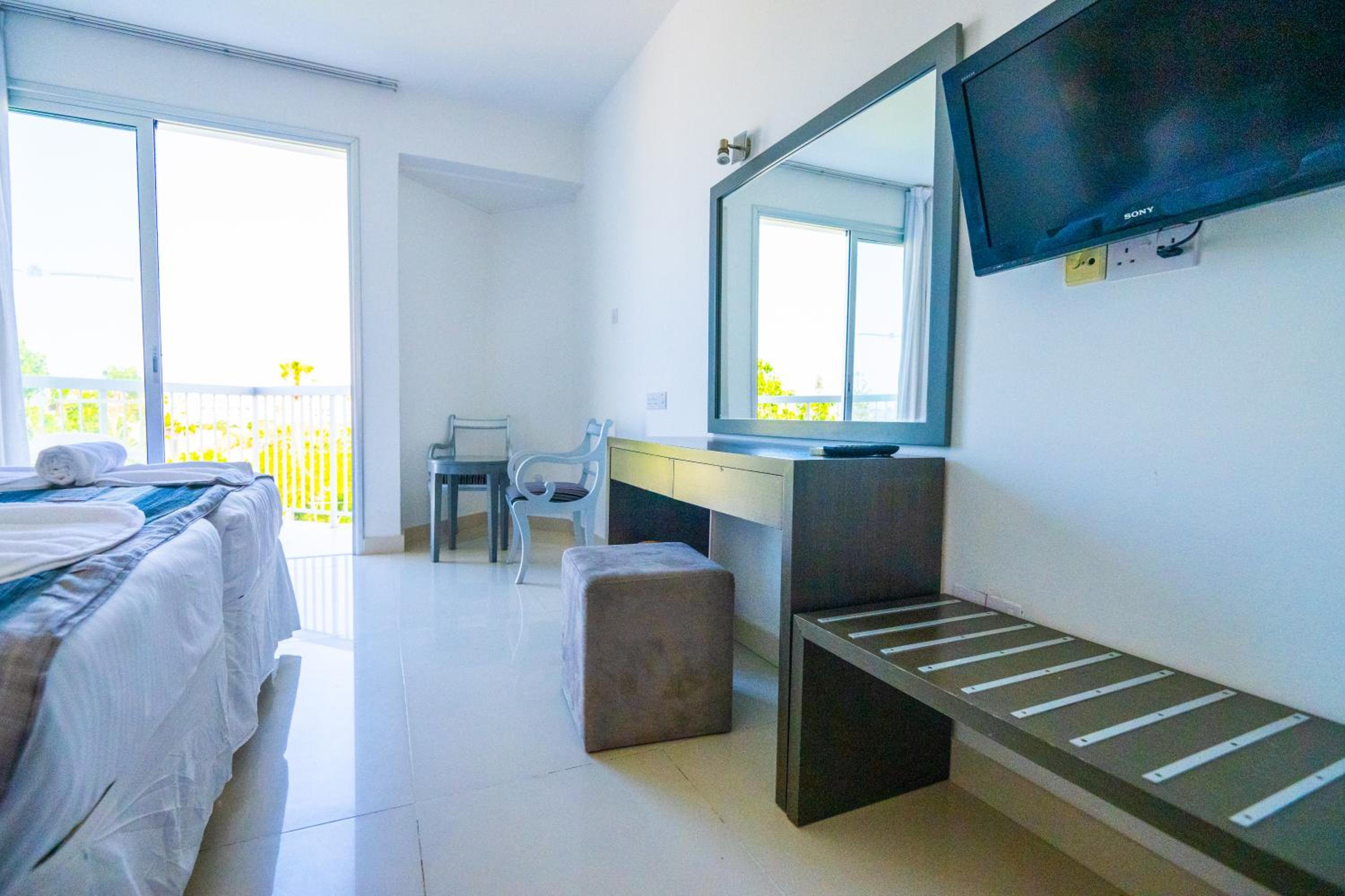 Triple Room photo 2
