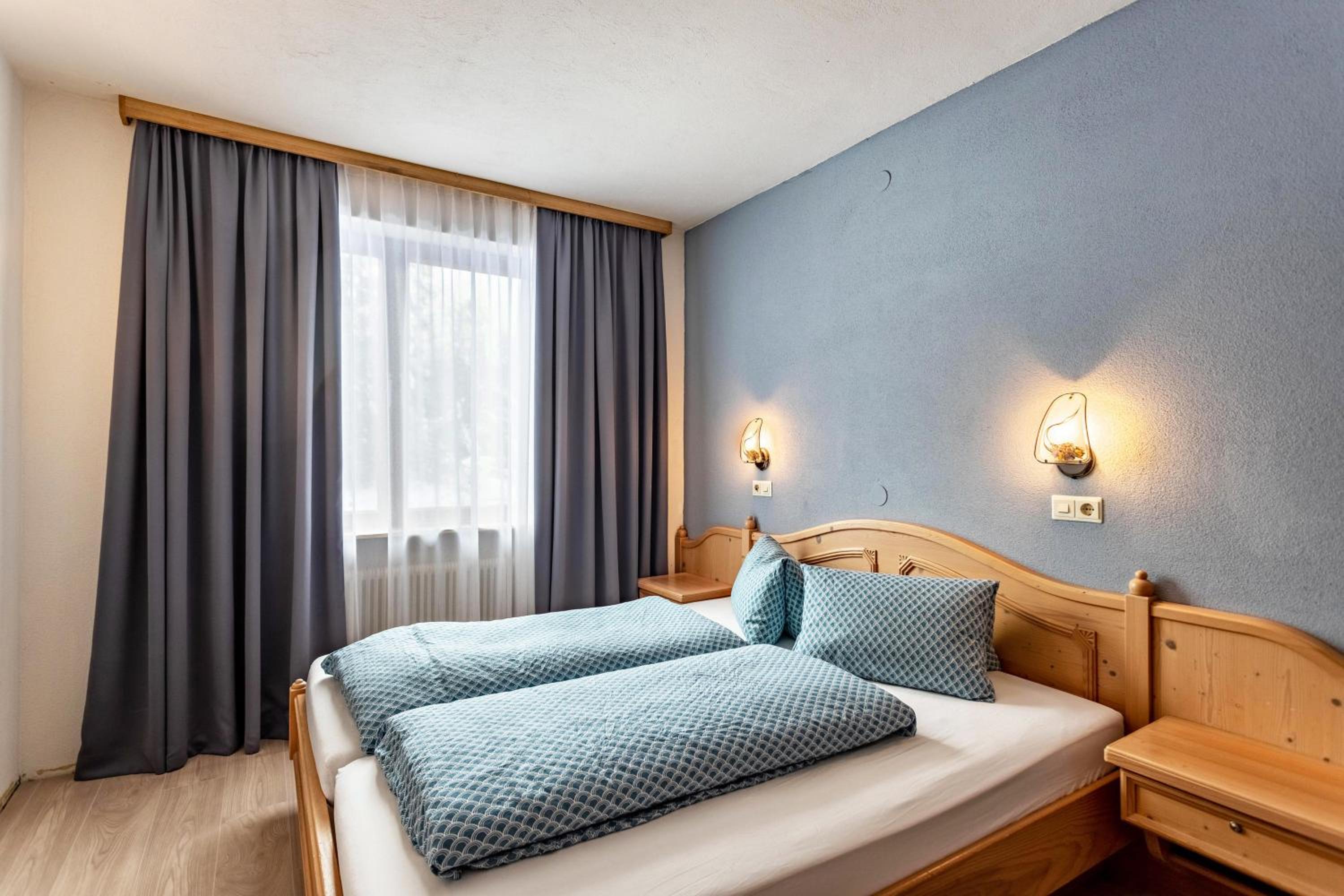 Superior One-Bedroom Apartment with Balcony