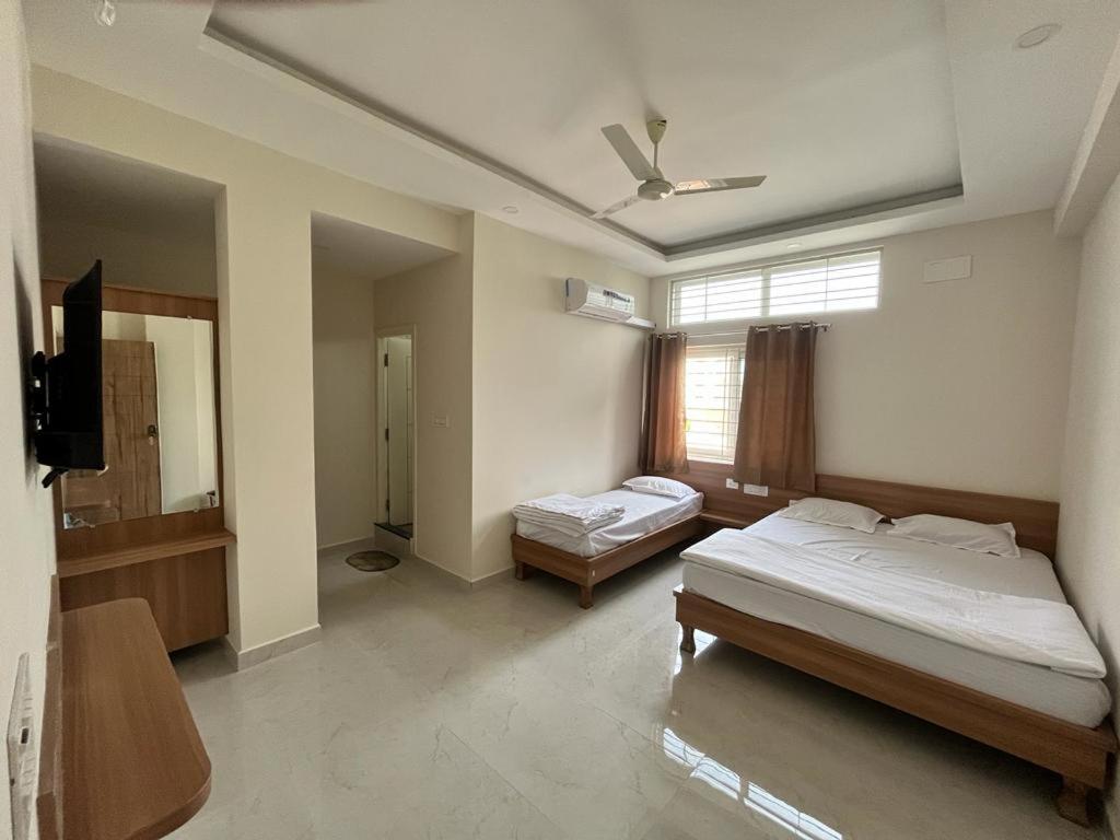Deluxe Triple Room photo 3