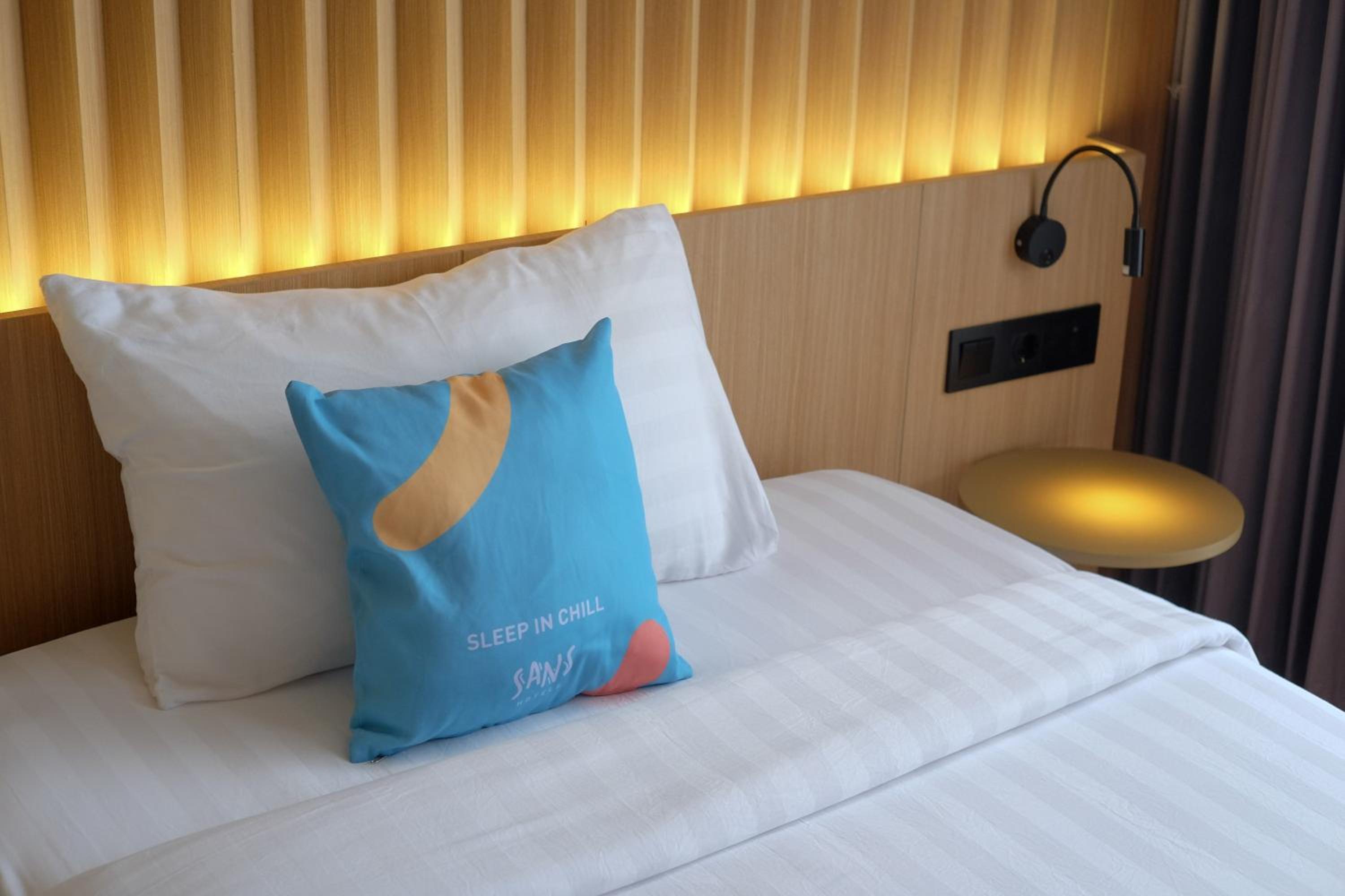 Deluxe Twin Room - Photo 7