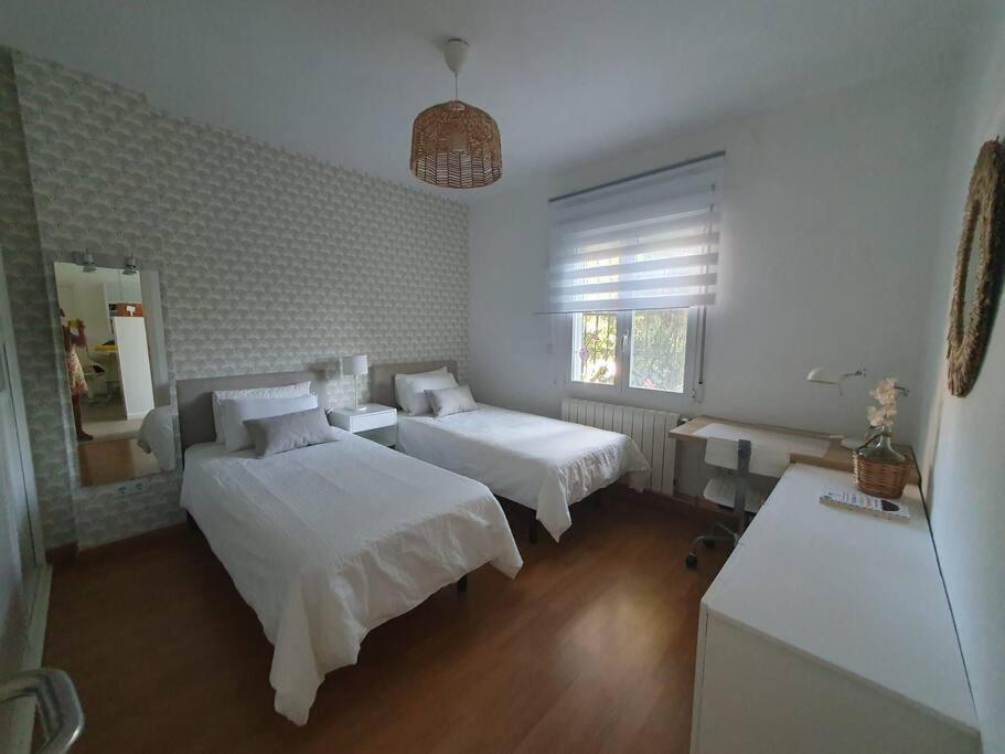 Two-Bedroom House photo 2