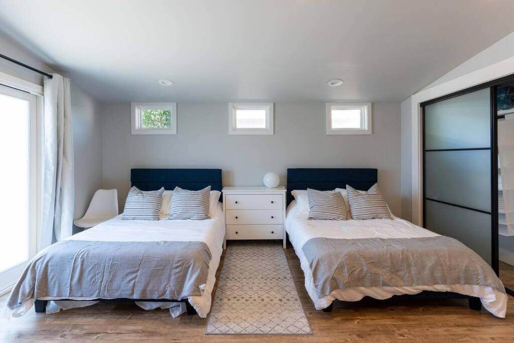 Four-Bedroom House photo 1