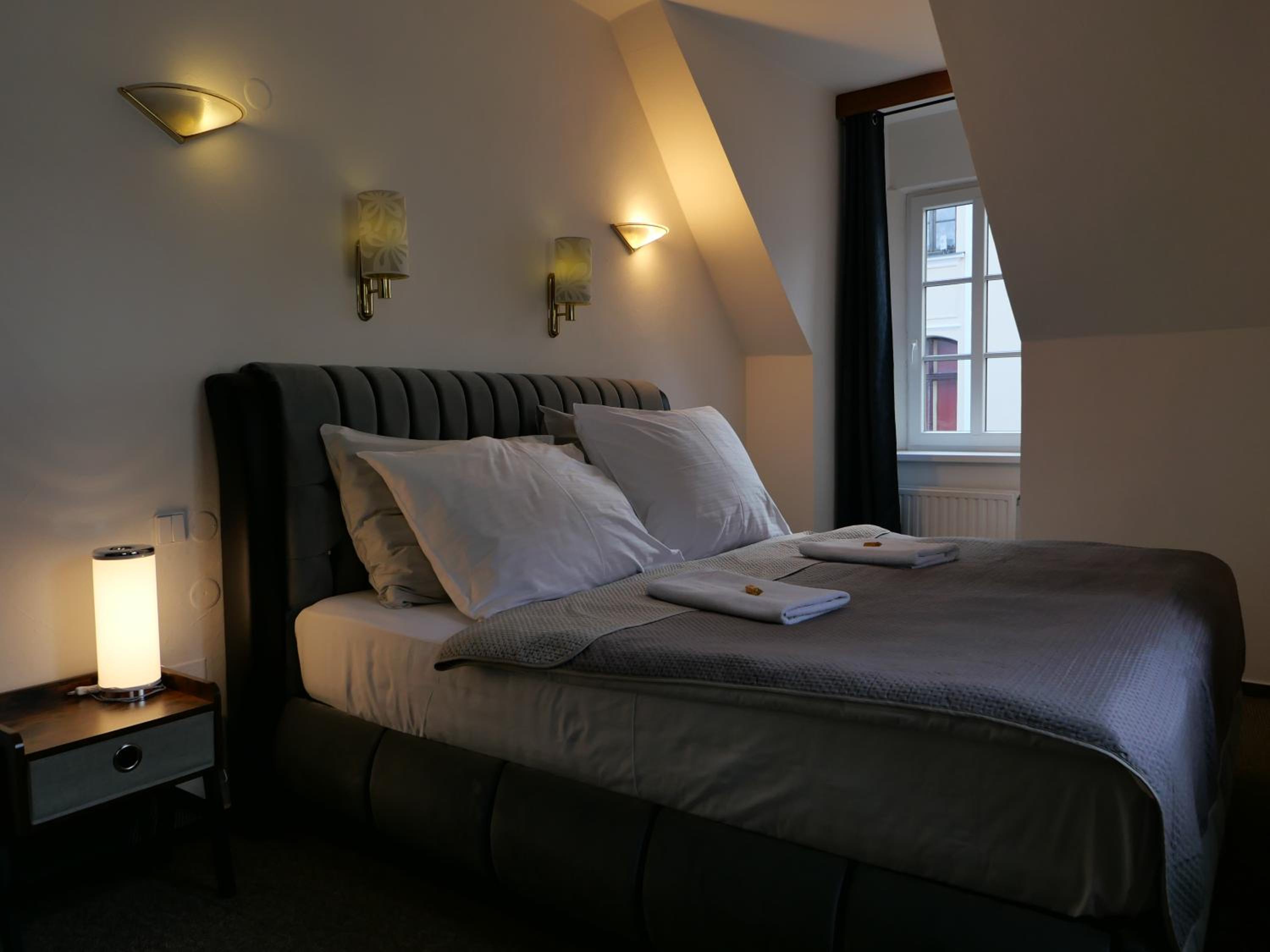 Deluxe Double Room - Photo 10