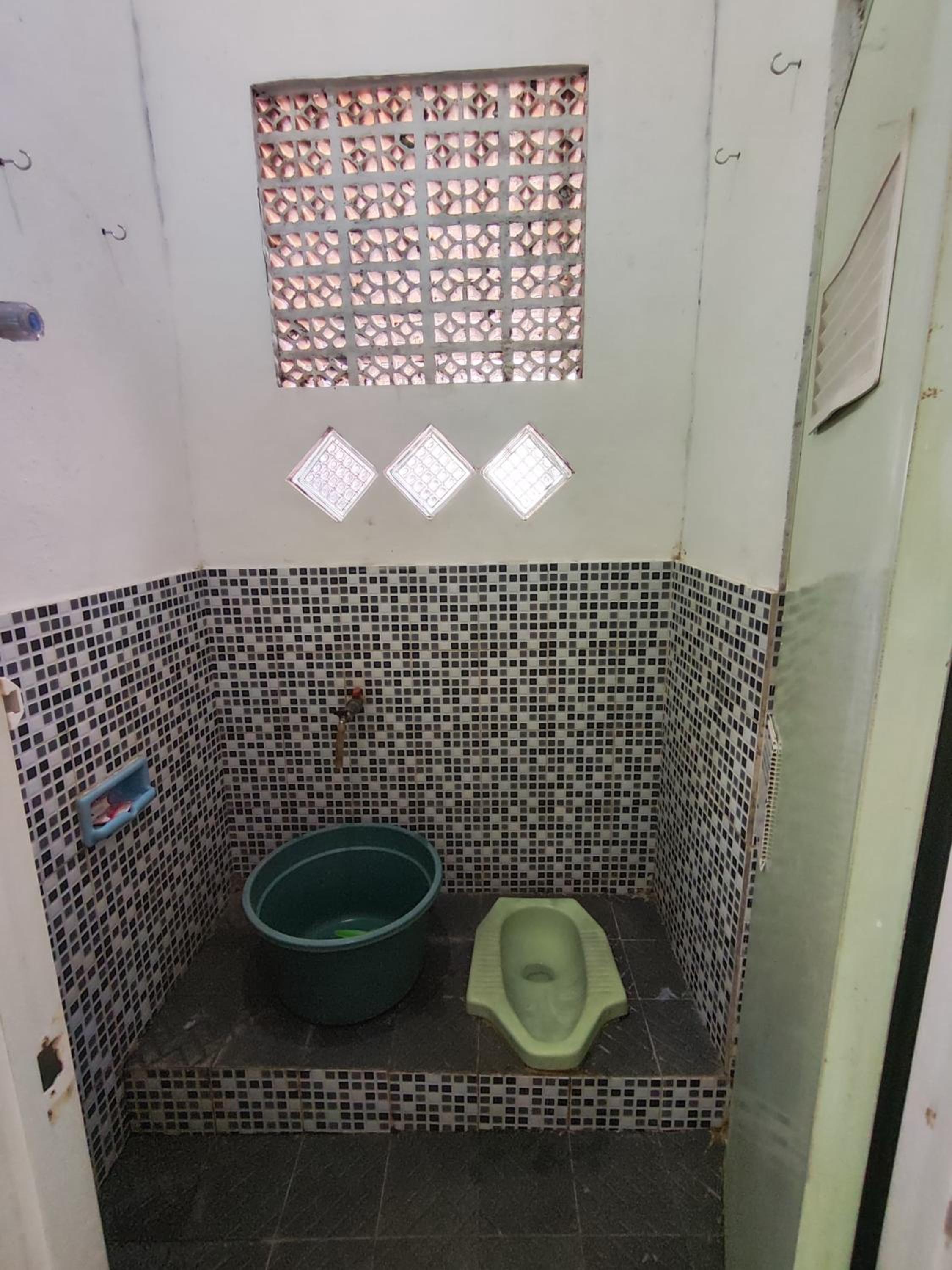Budget Double Room - Photo 6
