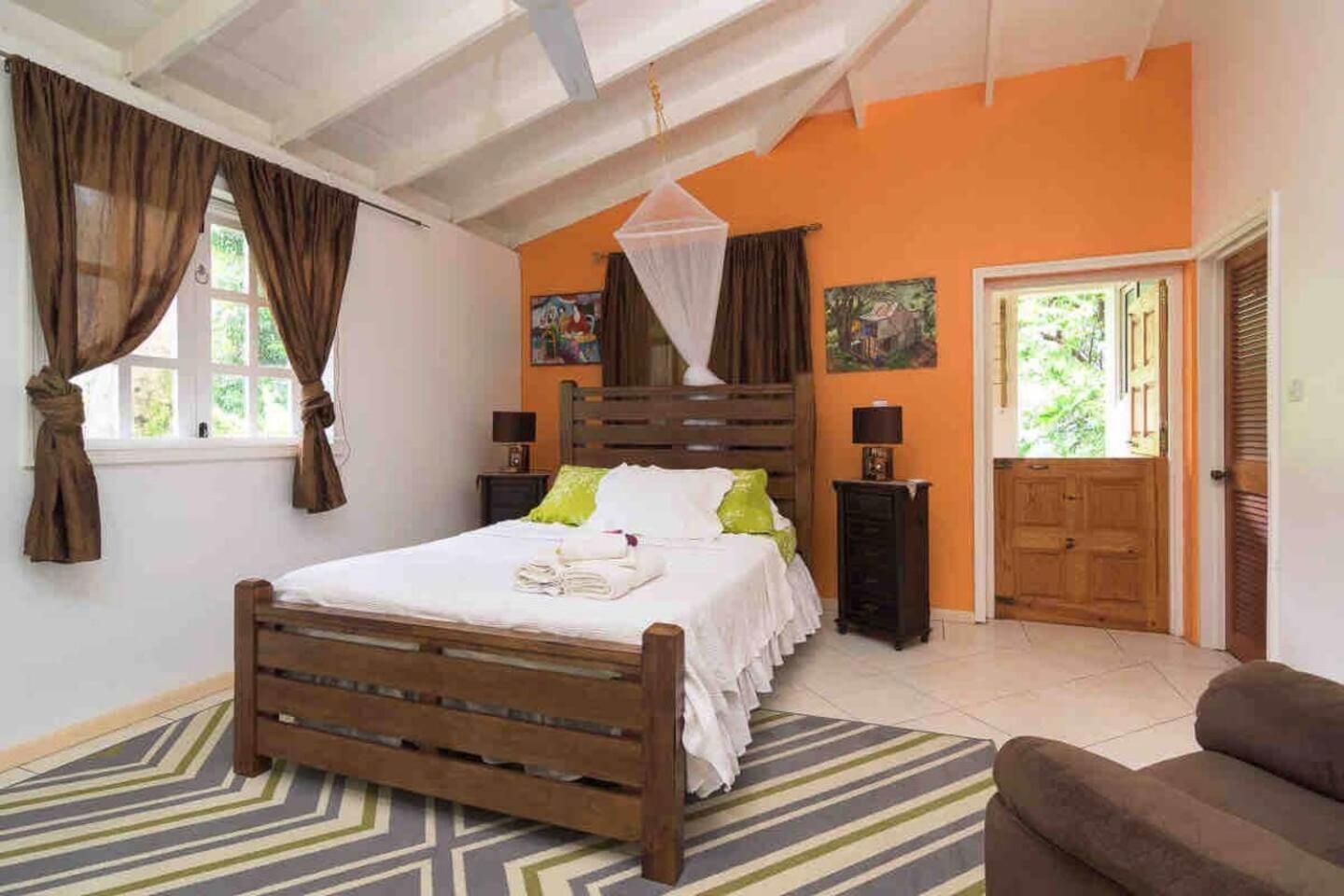 Three-Bedroom Villa photo 1