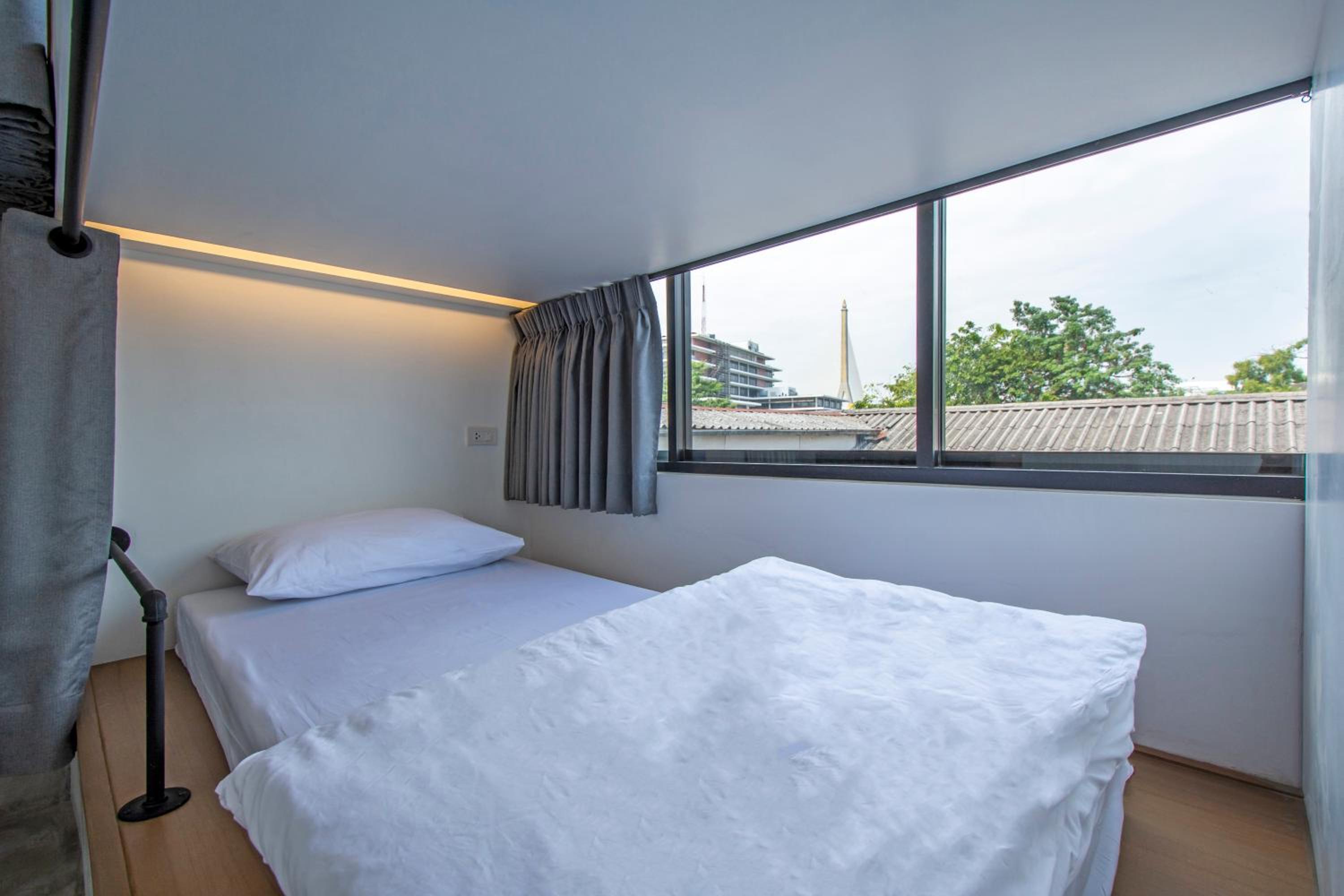 Bed in 4-Bed Dormitory Room photo 1