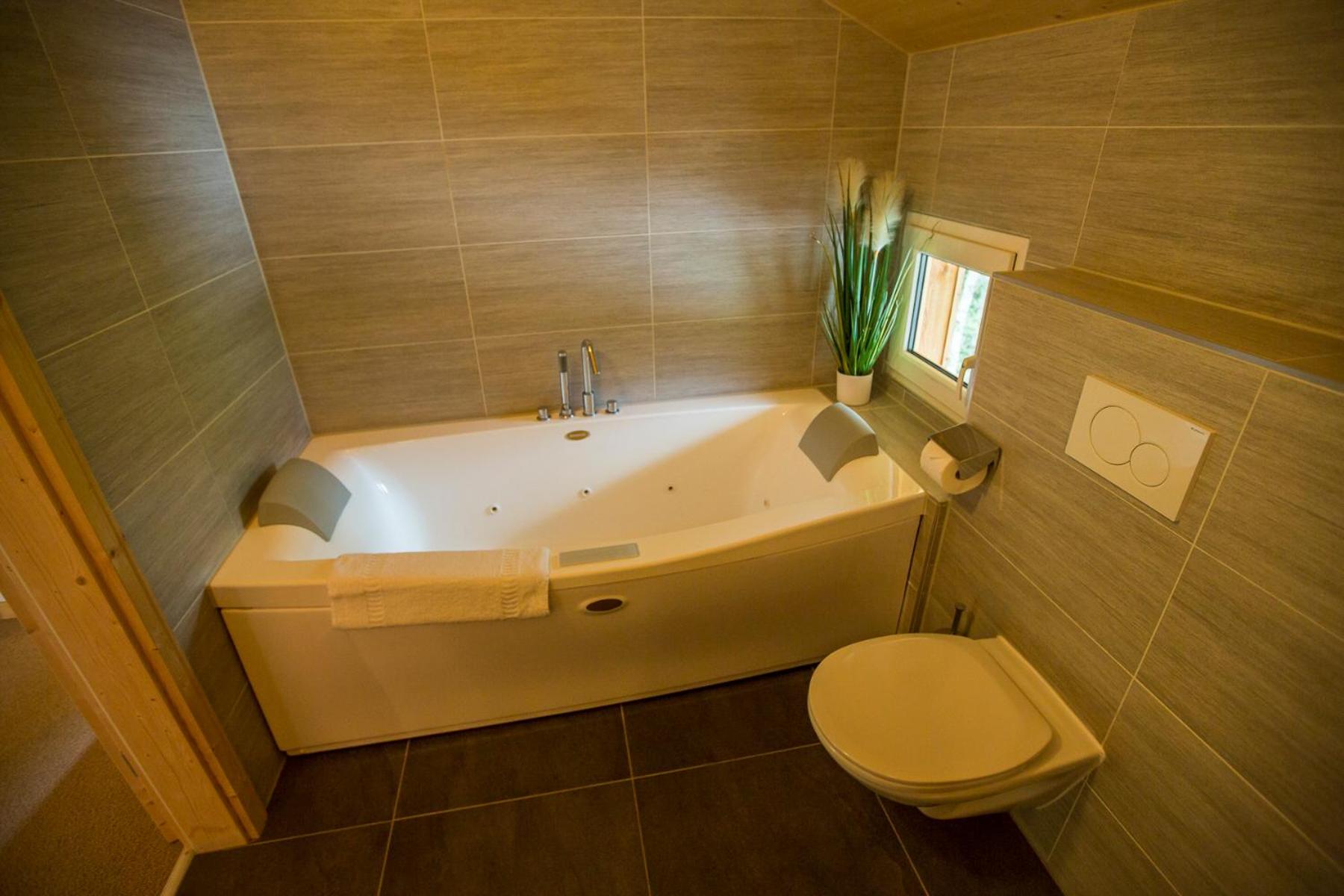 Four-Bedroom Vacation Home photo 3