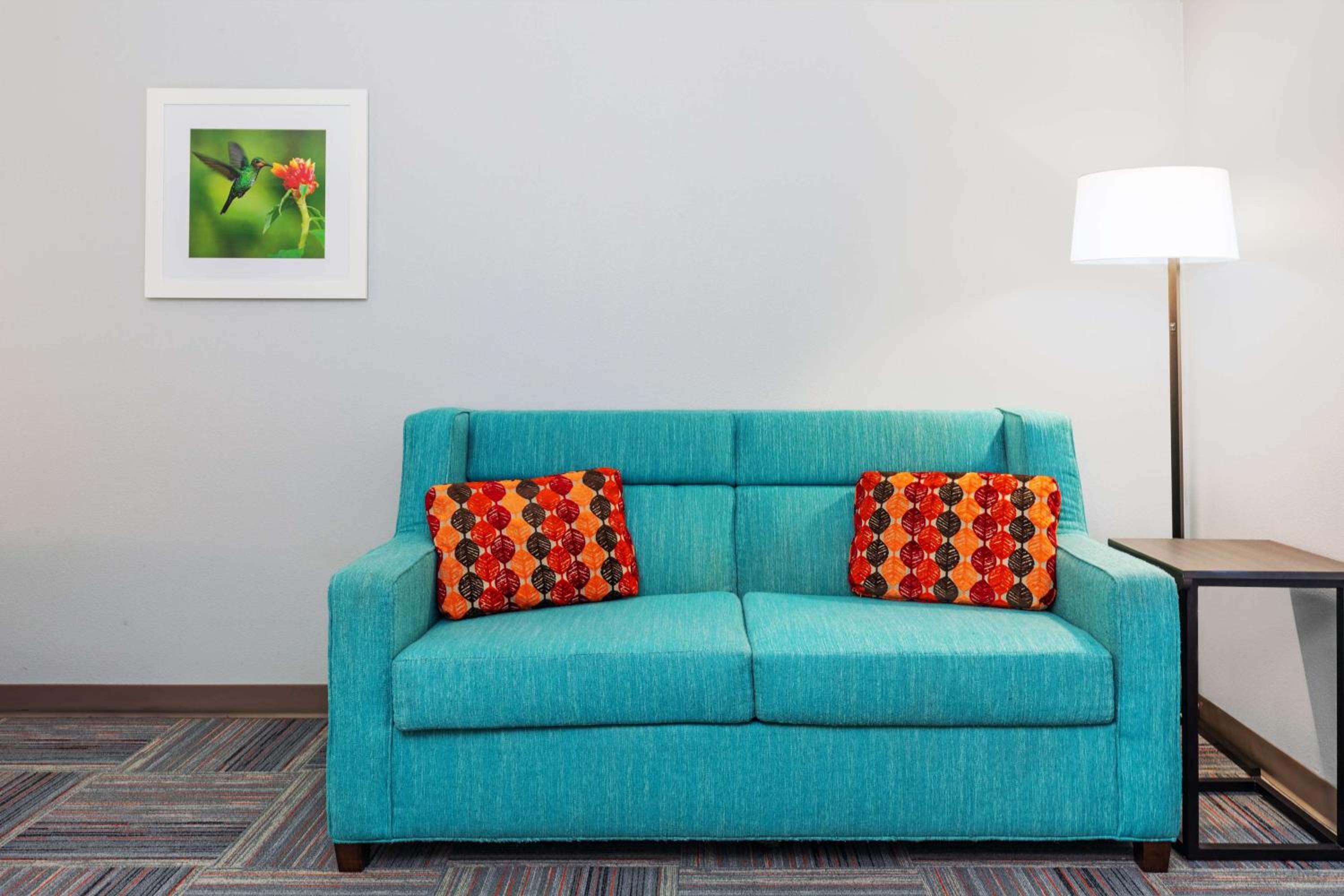 King Room with Sofa Bed - Non-Smoking photo 1