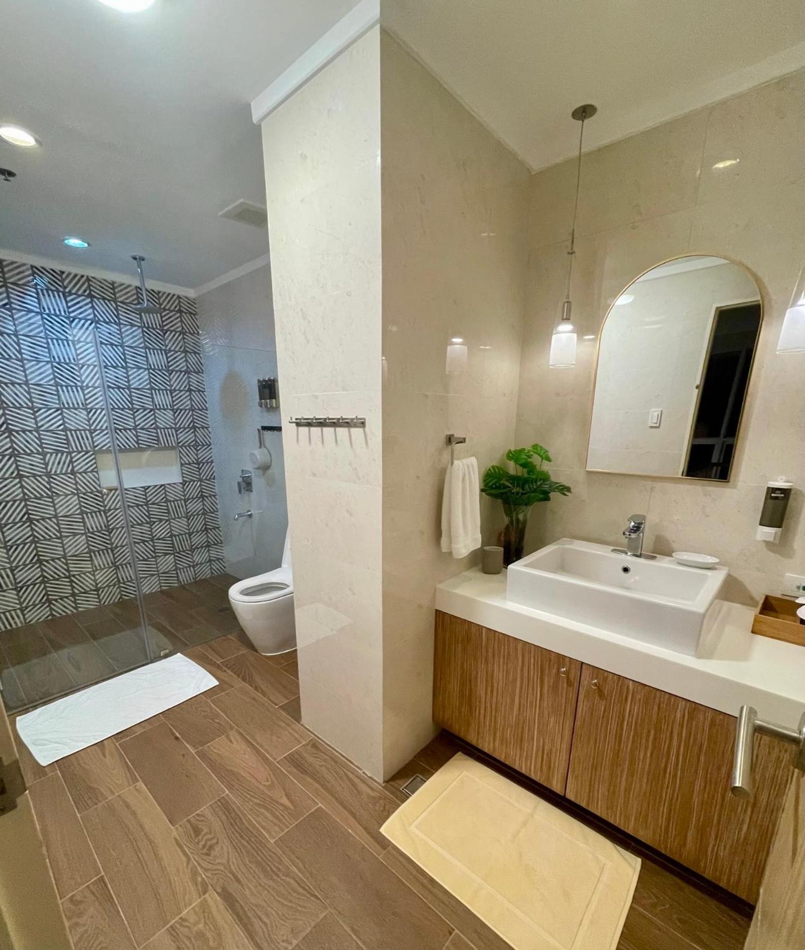 Two-Bedroom Apartment - Photo 24