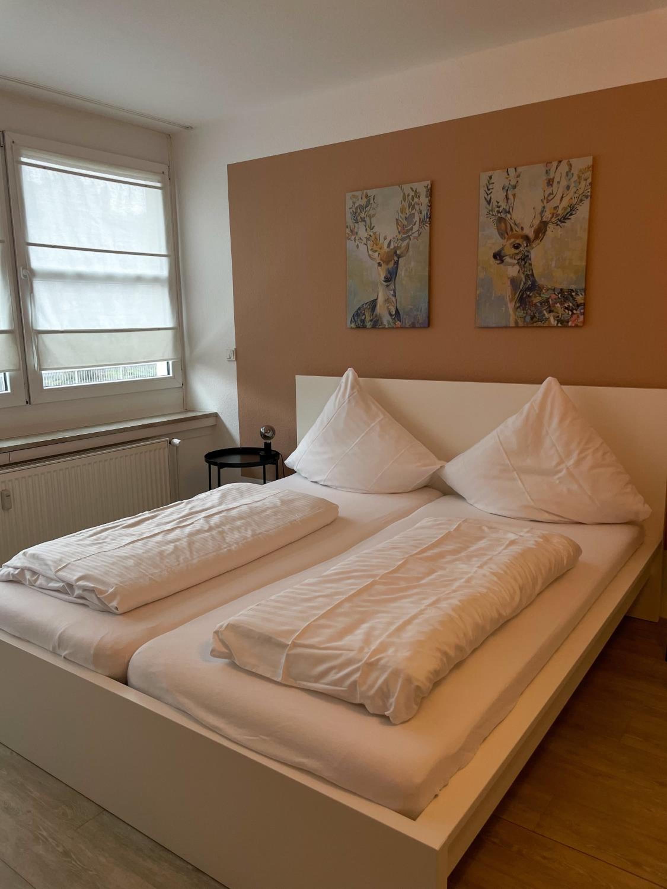 One-Bedroom Apartment - Photo 1