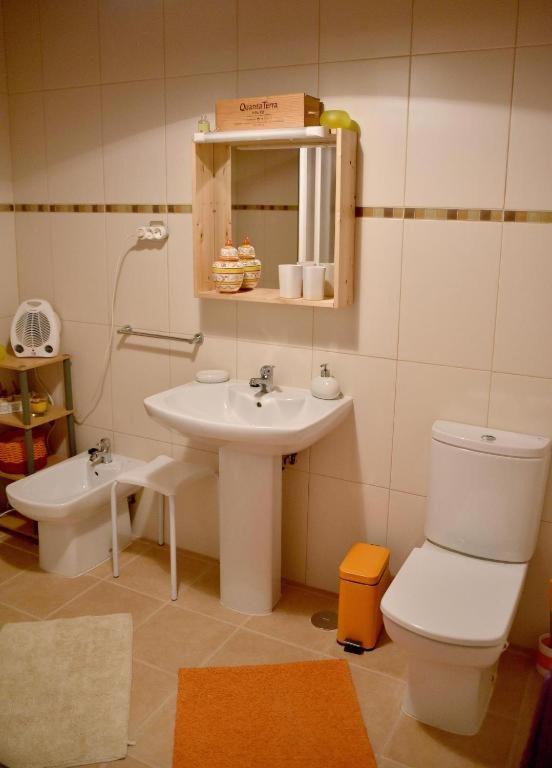 Deluxe Double or Twin Room - Photo 3