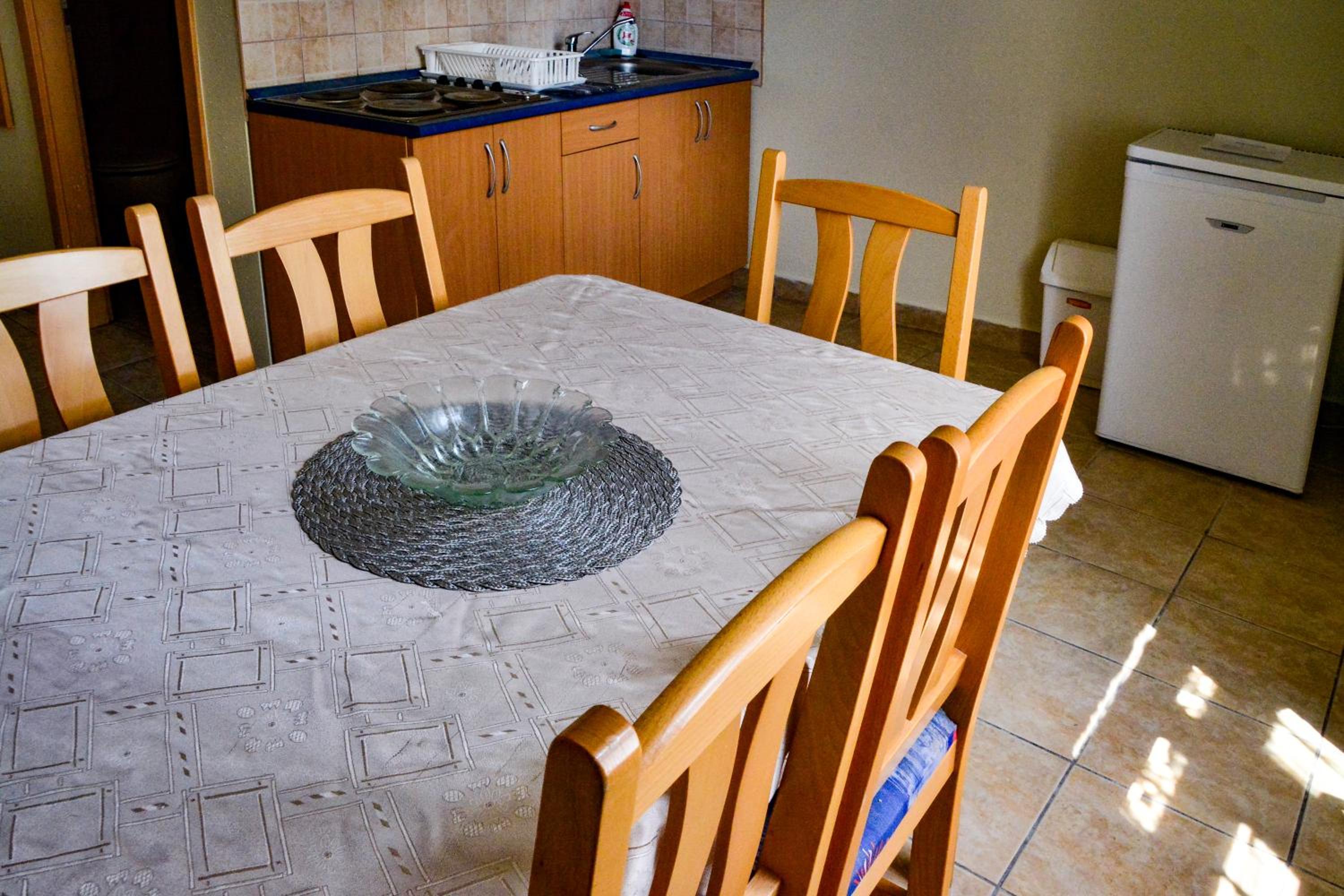One-Bedroom Apartment (2 Adults) - Photo 9