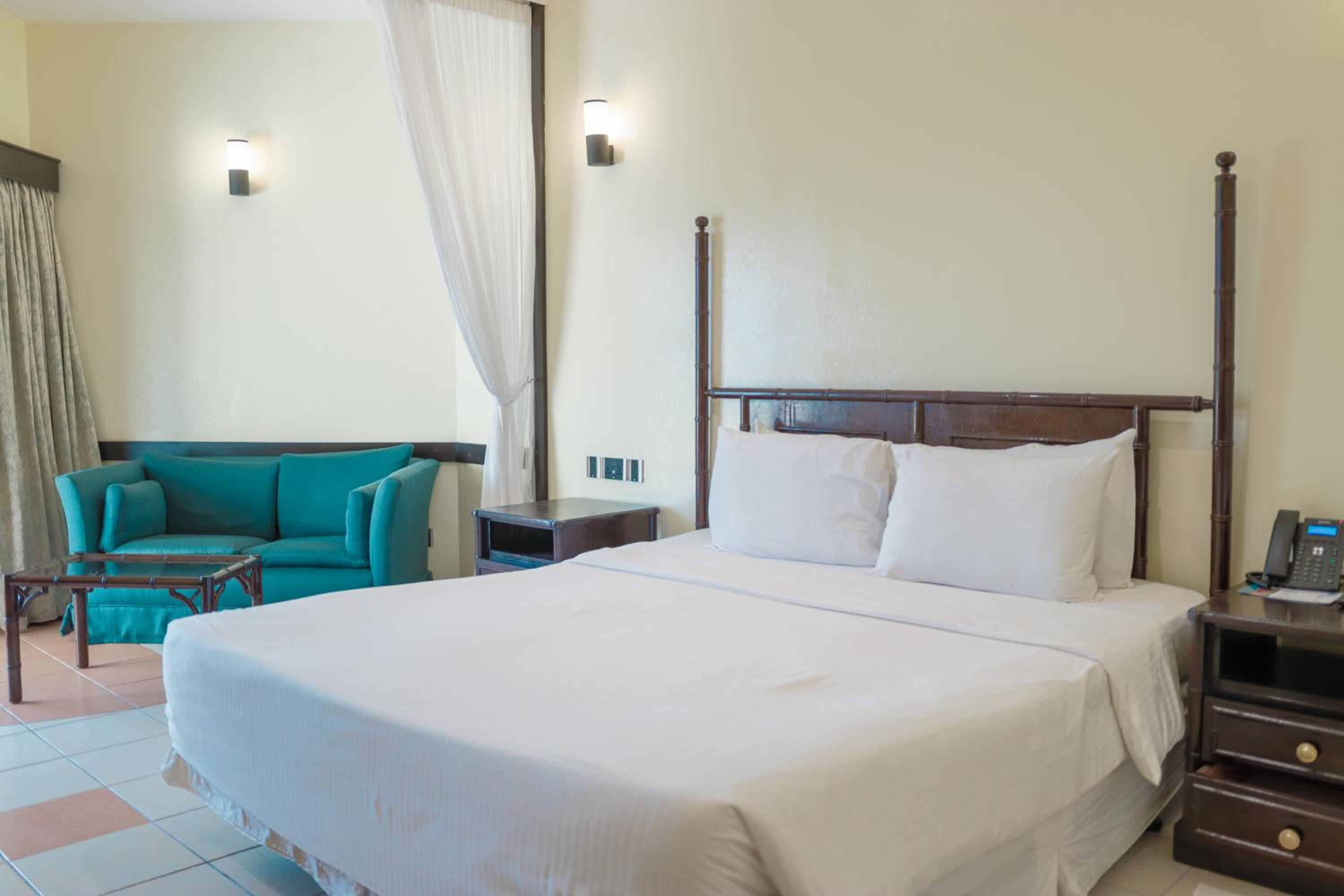 Standard Double Room - Photo 5