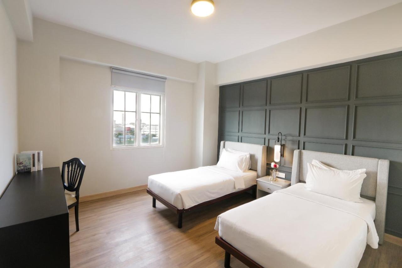 Two-Bedroom Apartment - Photo 4