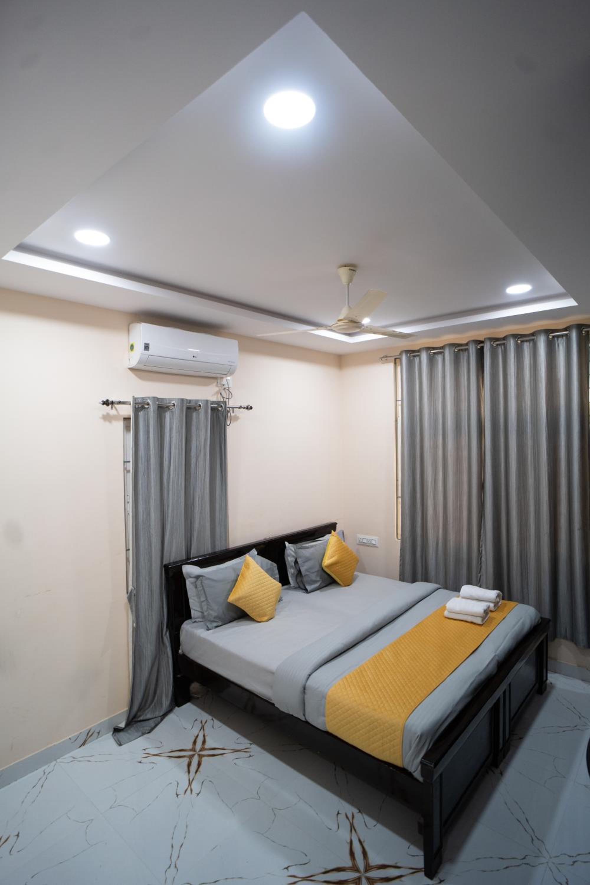 Deluxe Room - Photo 1
