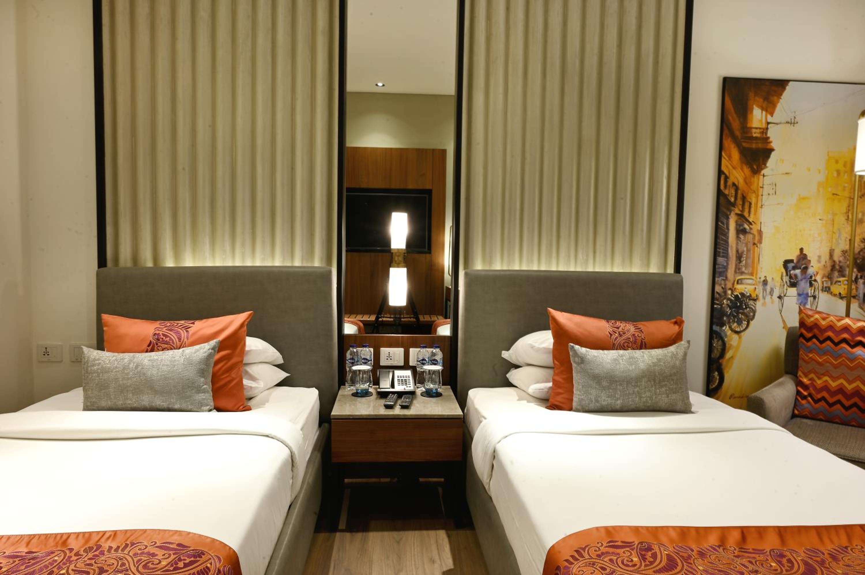 Premium Room City View Twin Bed photo 3