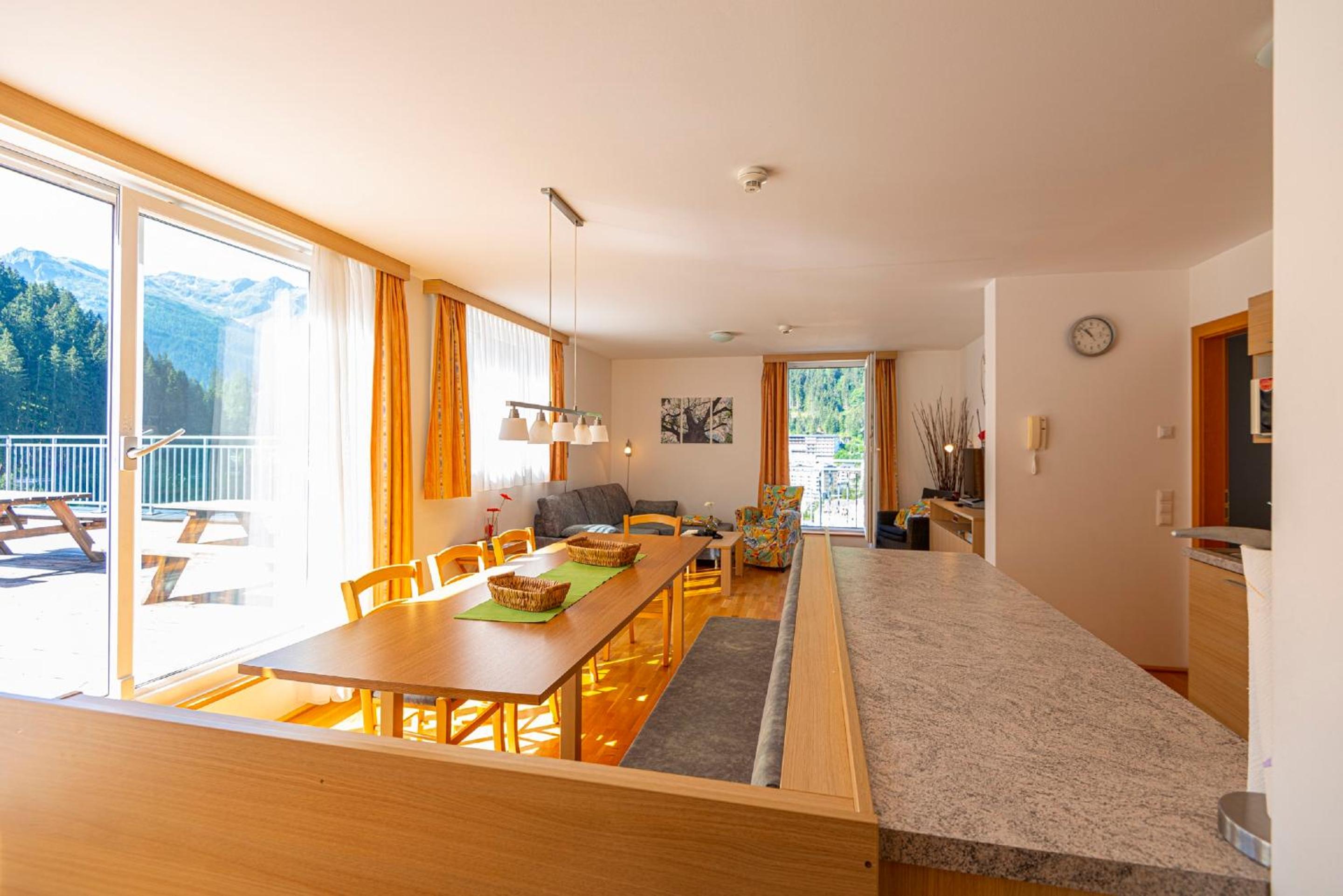 Apartment with Terrace photo 3