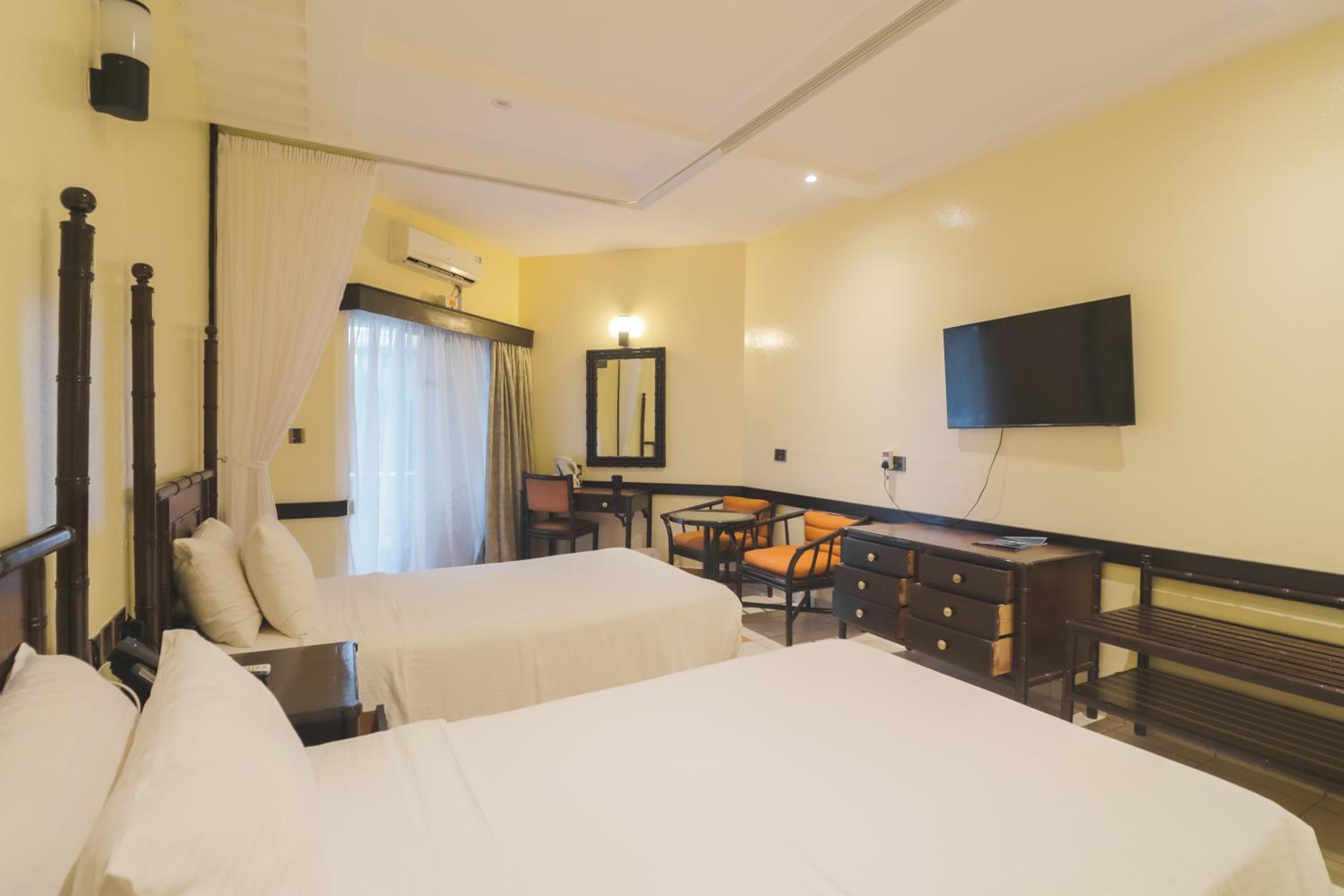 Deluxe Twin Room photo 2