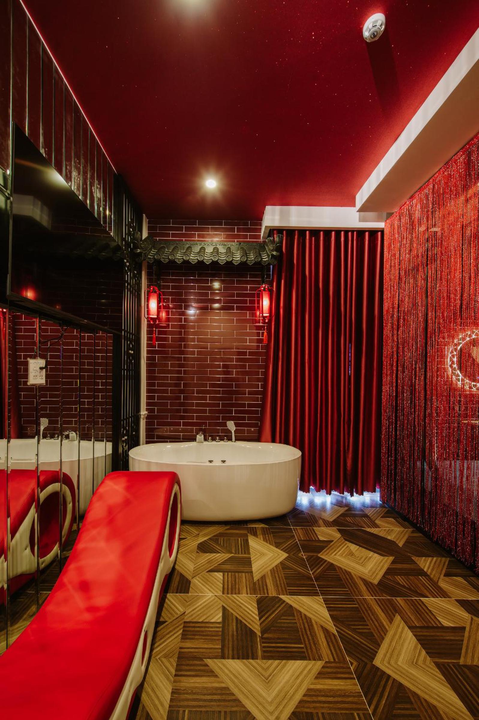 Double Room - Photo 7