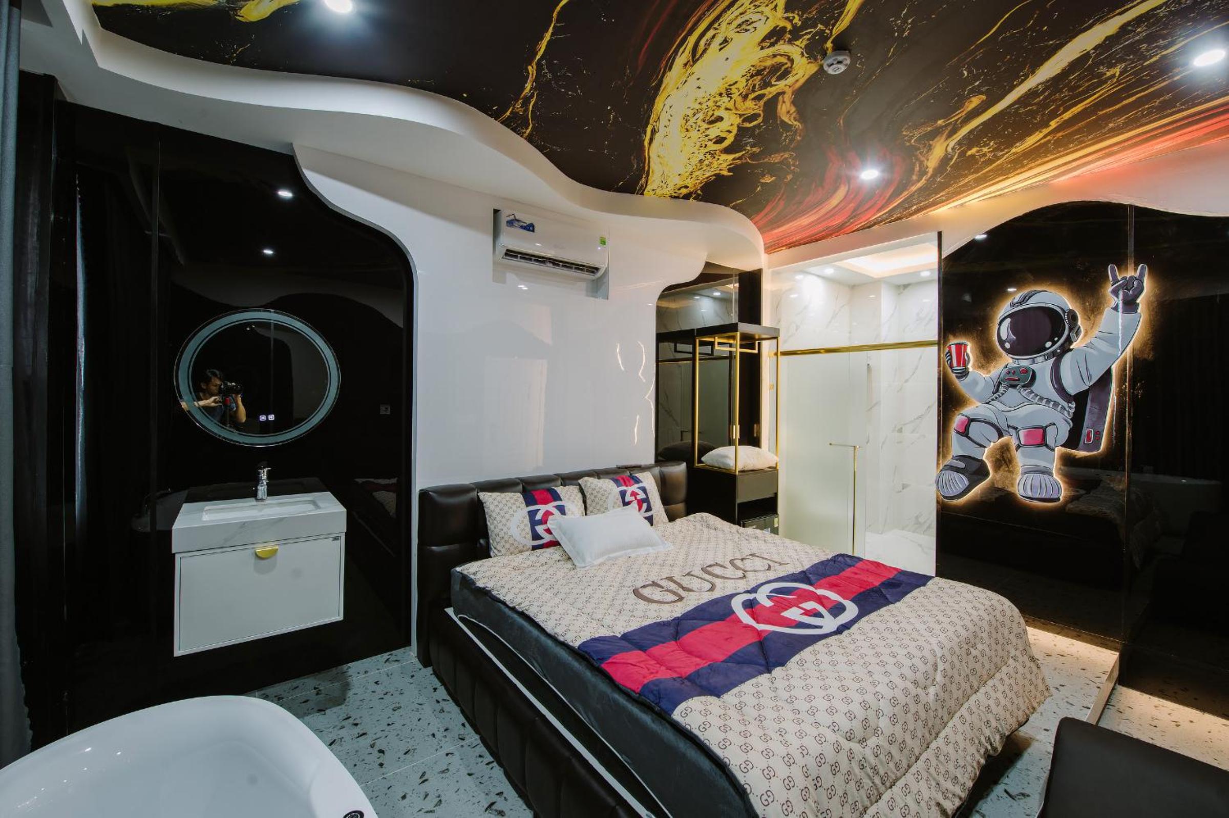 Double Room - Photo 13