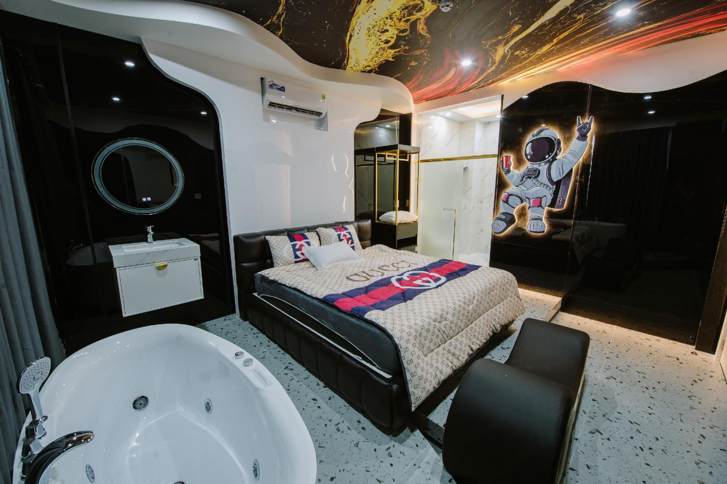 Double Room - Photo 19