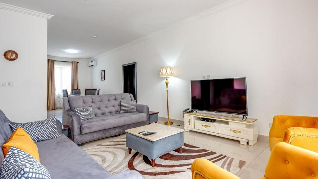 Three-Bedroom Apartment - Photo 1