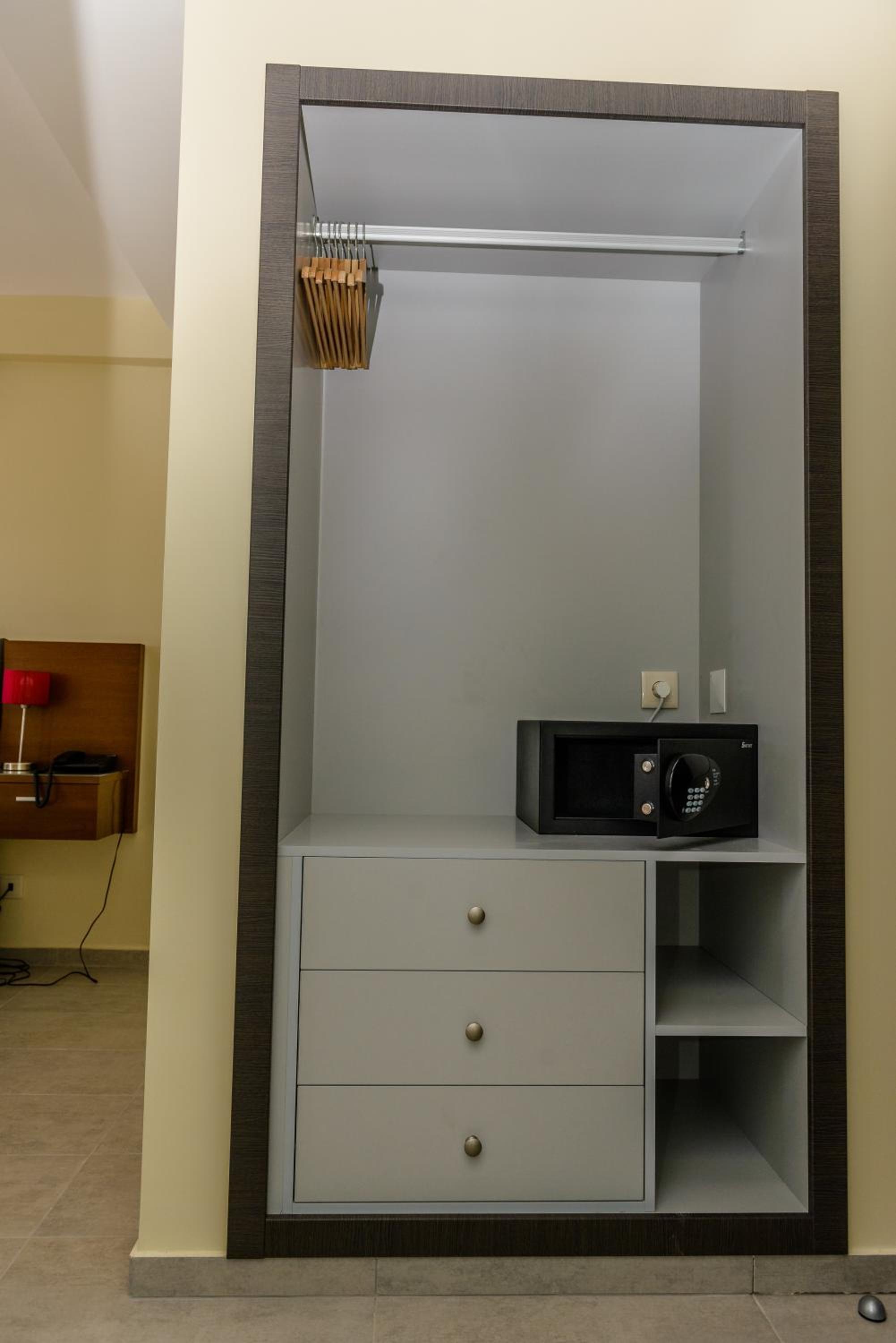 Premium Room - Photo 7