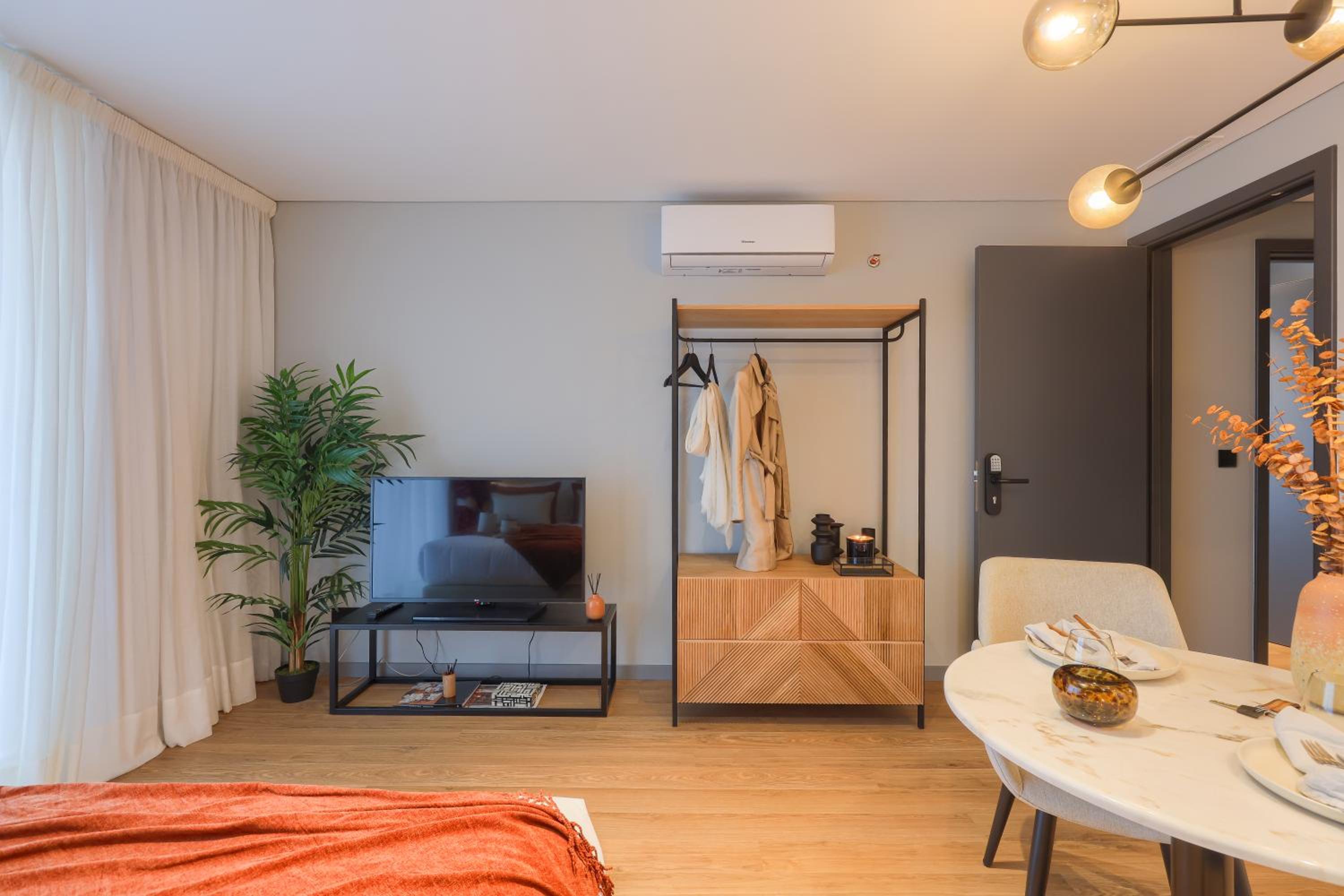 Family Apartment with Balcony