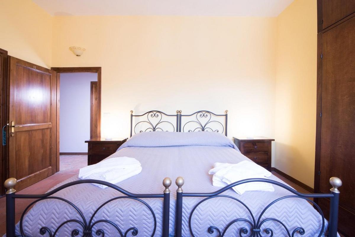 Double Or Twin Room With Private Bathroom photo 3