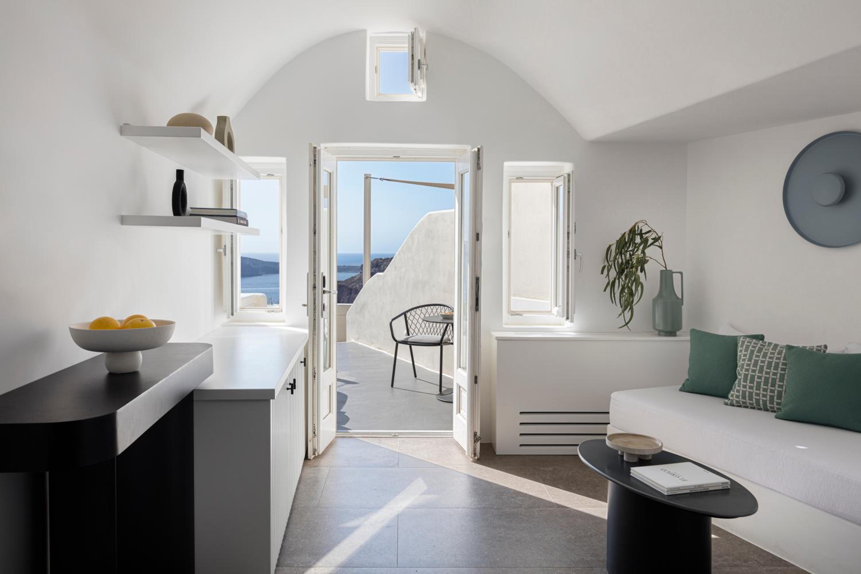 Superior Suite  with Plunge Pool - Photo 9