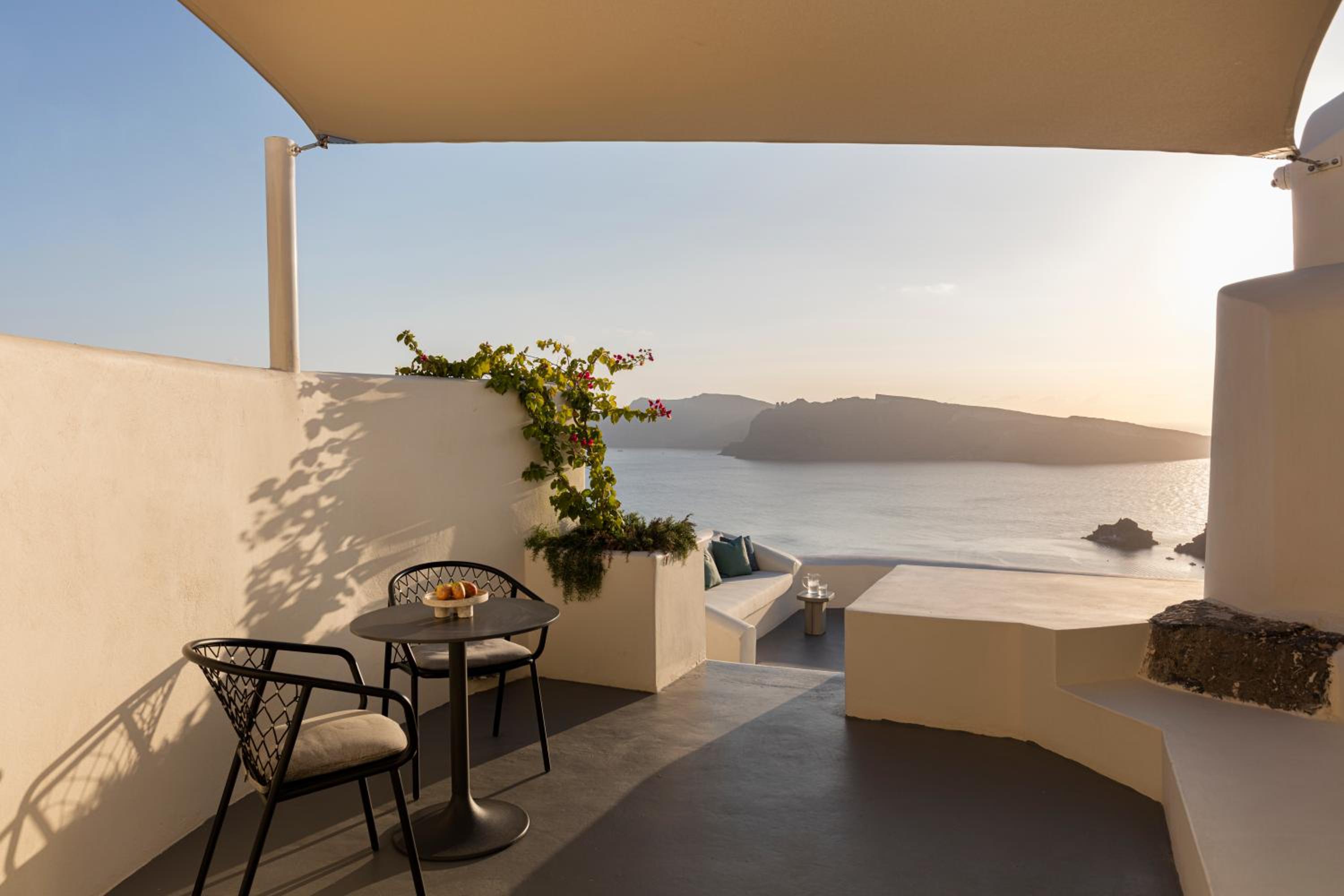 Superior Suite  with Plunge Pool - Photo 15