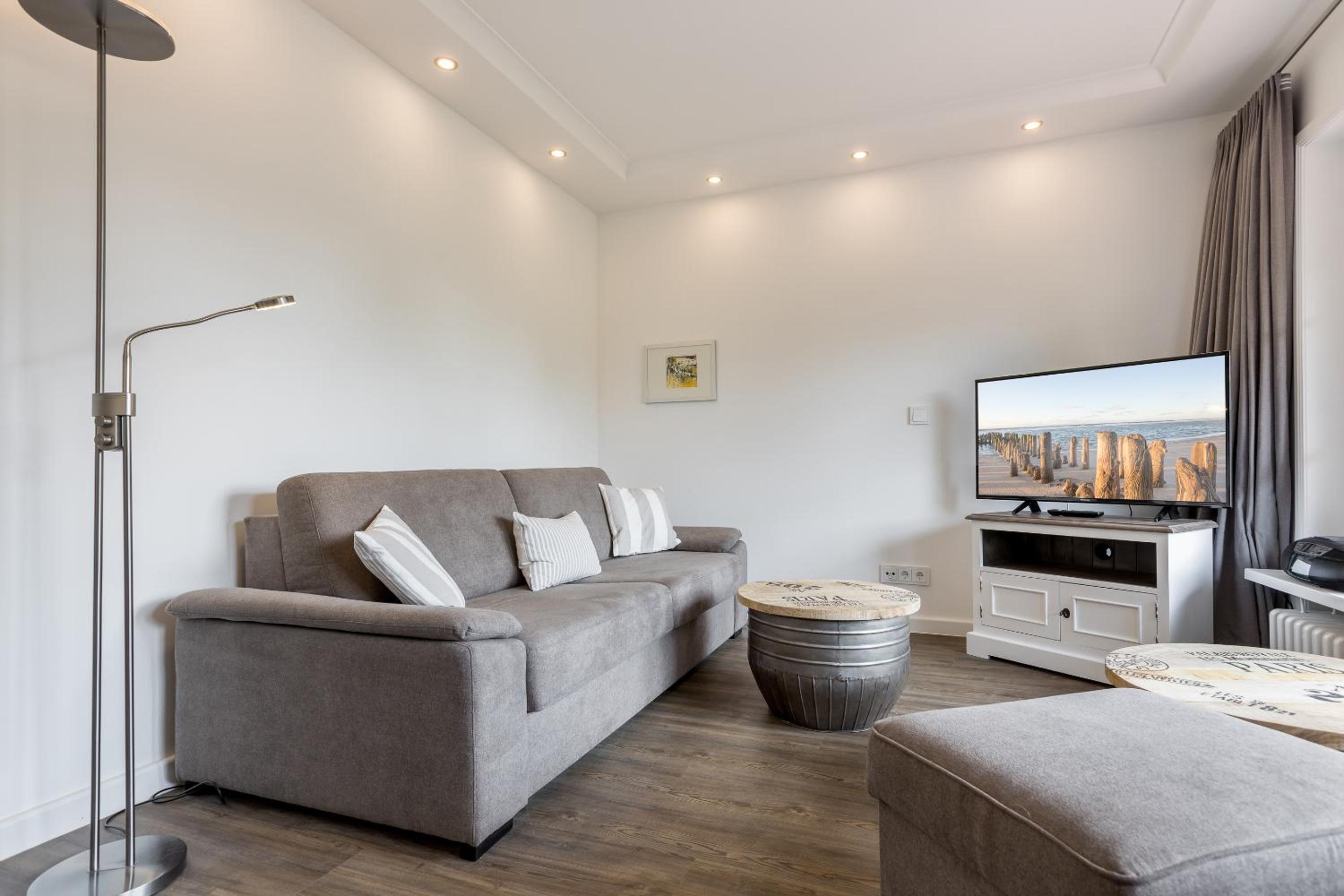Apartment with Terrace photo 1
