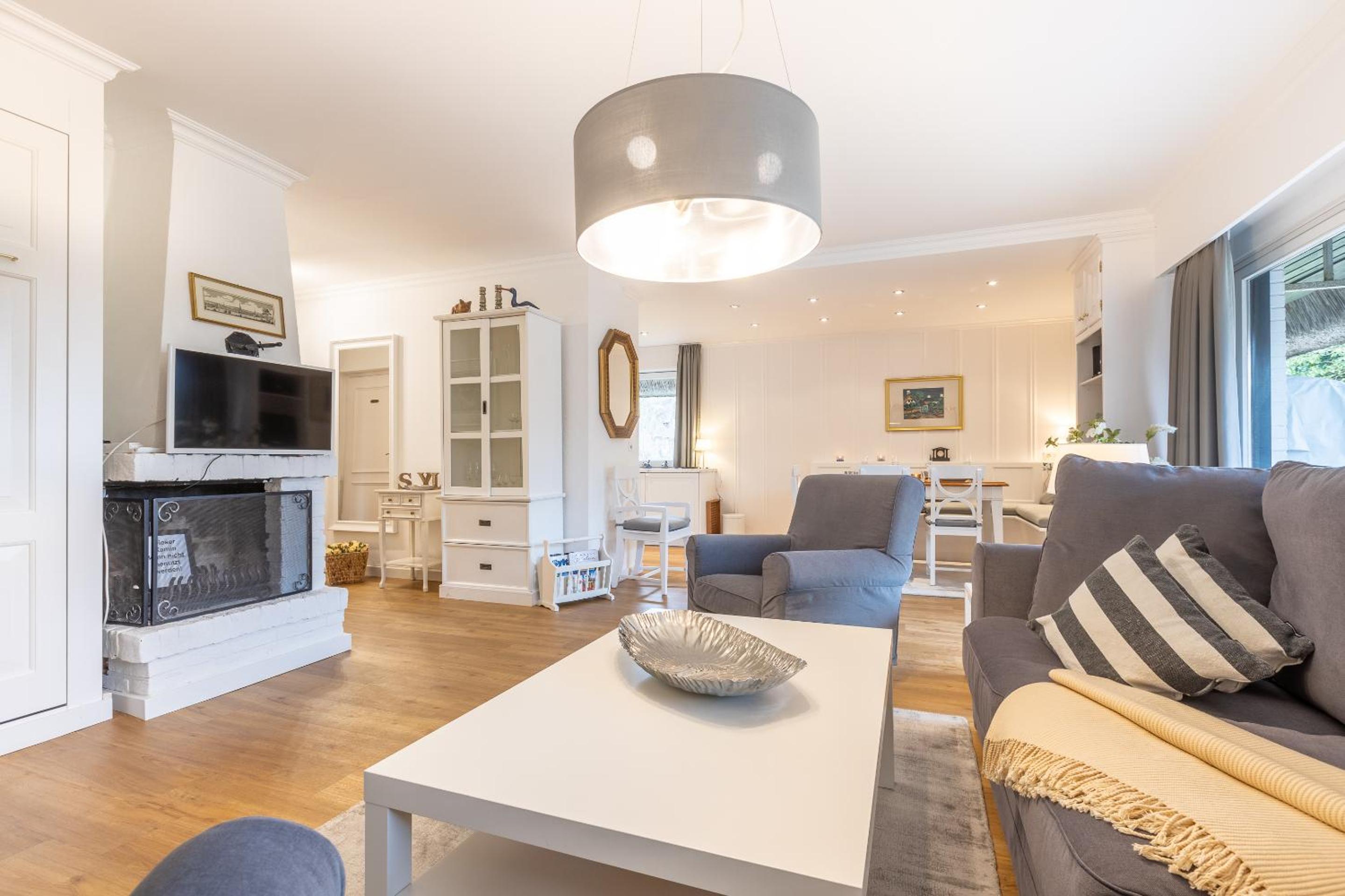 Apartment with Terrace photo 1