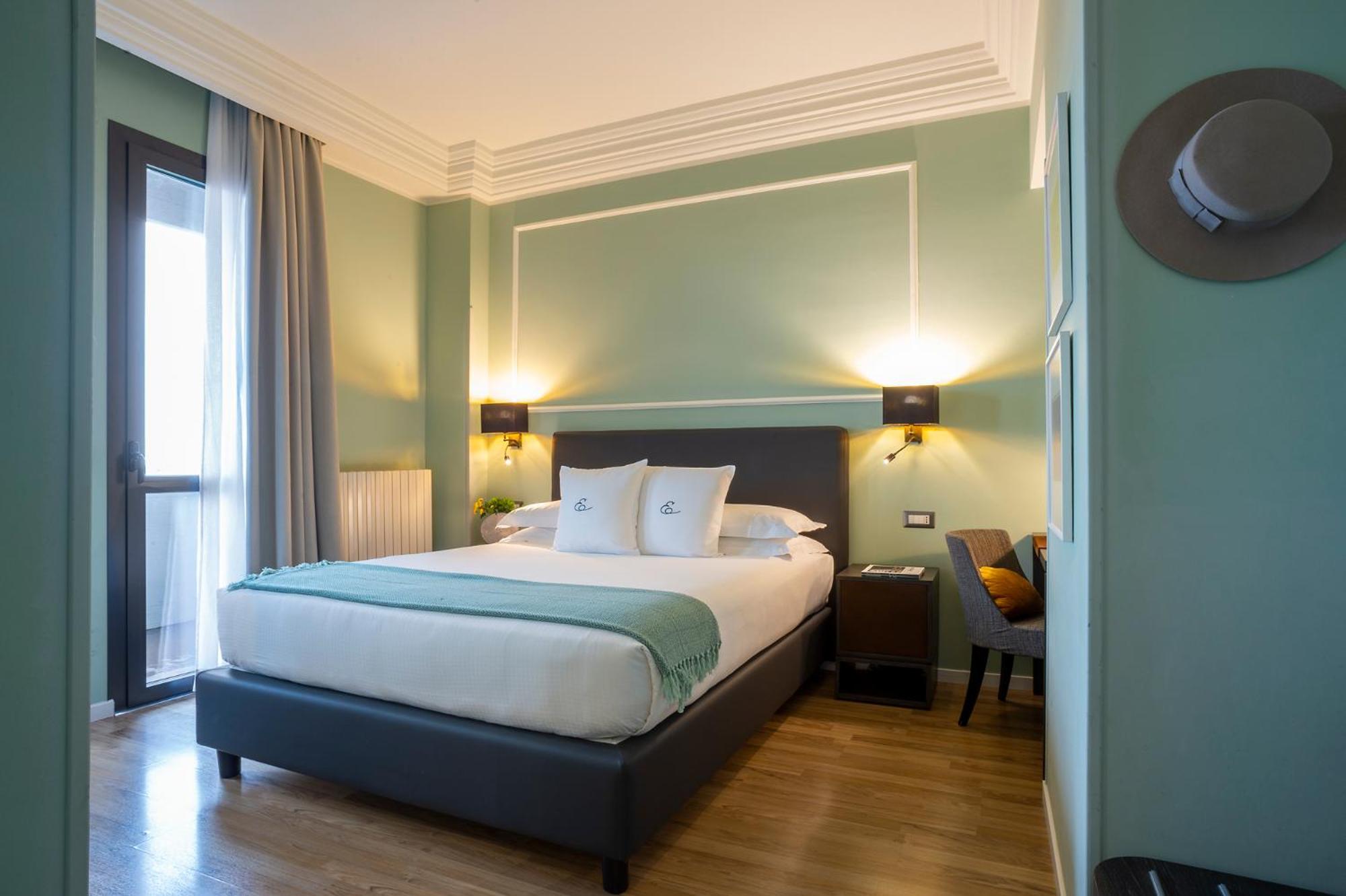 Double Room - Photo 1