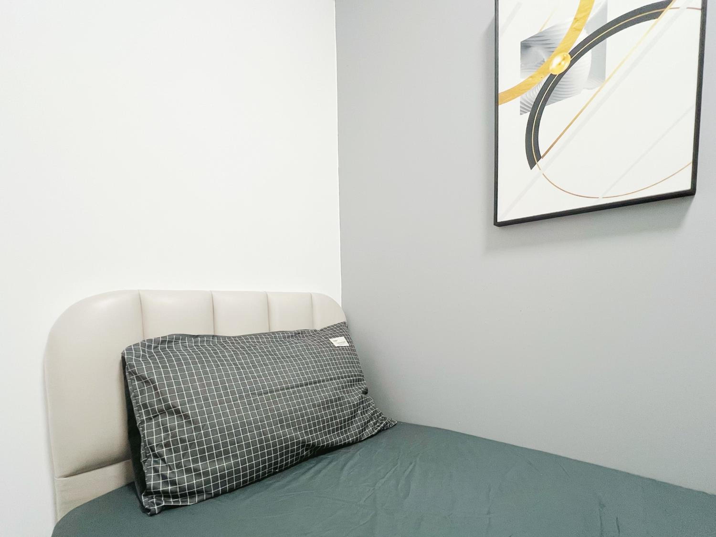 Economy Single Room
