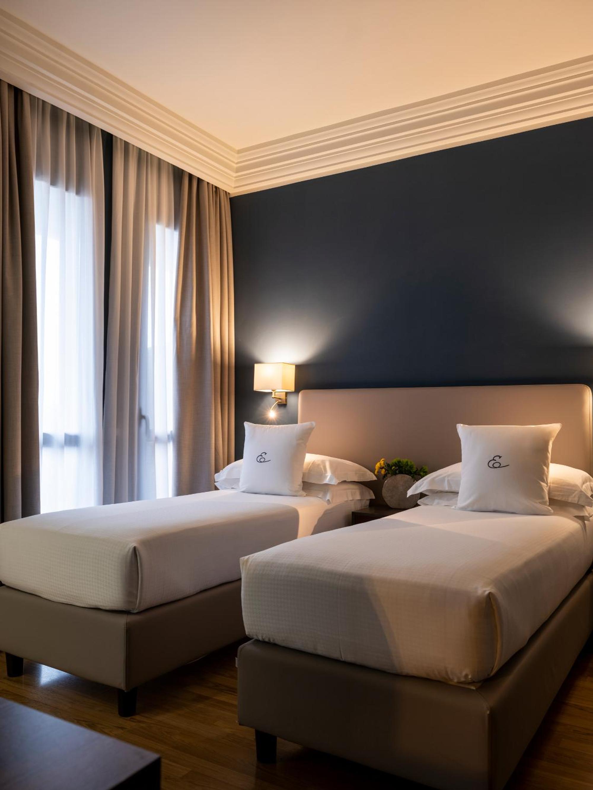 Double Room - Photo 3