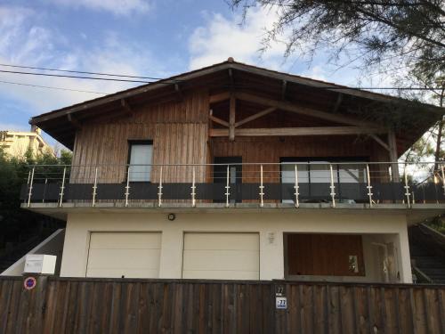 Villa photo 1