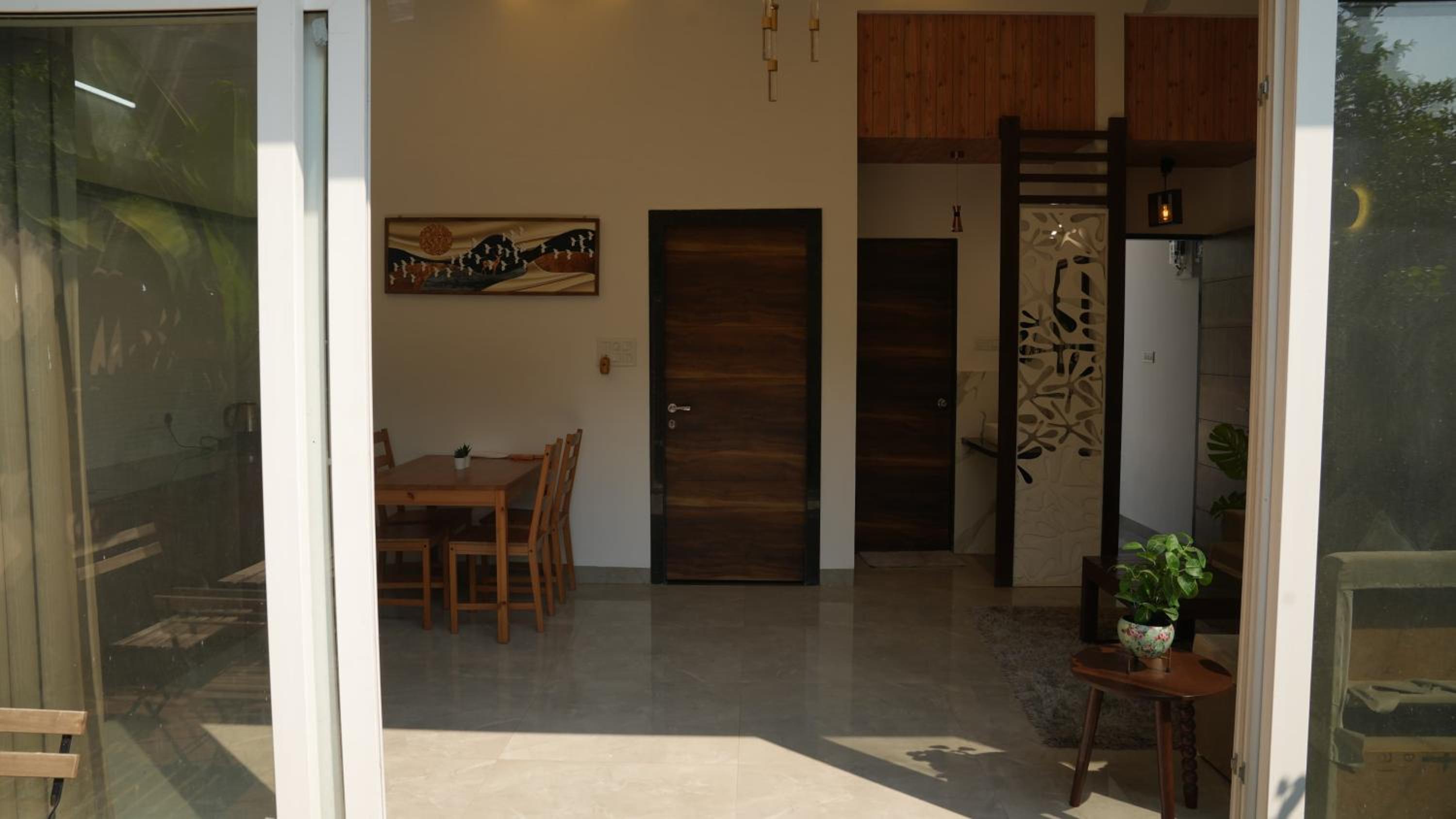 Deluxe King Room - Photo 5