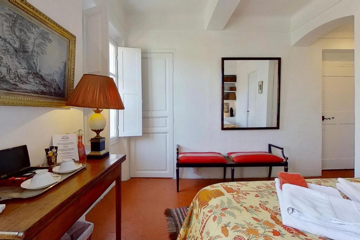 Double Room with Balcony photo 3