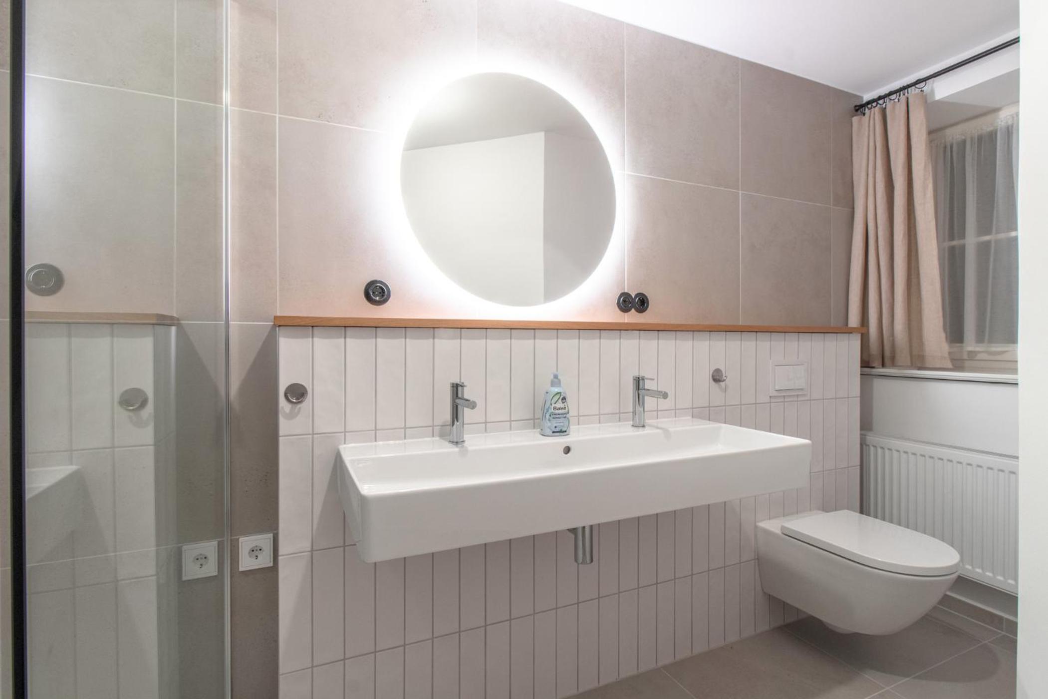 Two-Bedroom Apartment - Photo 16