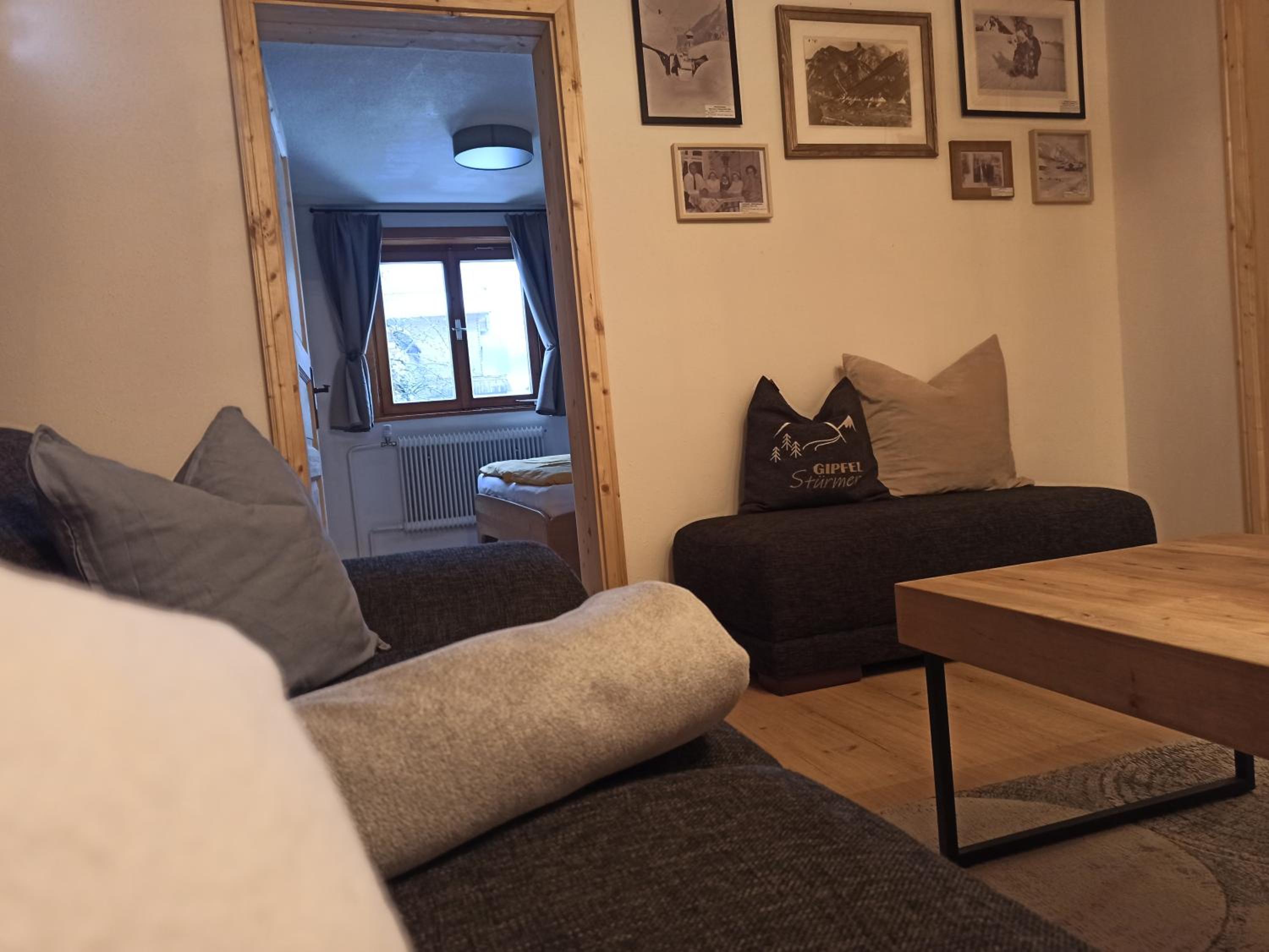 Apartment with Balcony photo 1